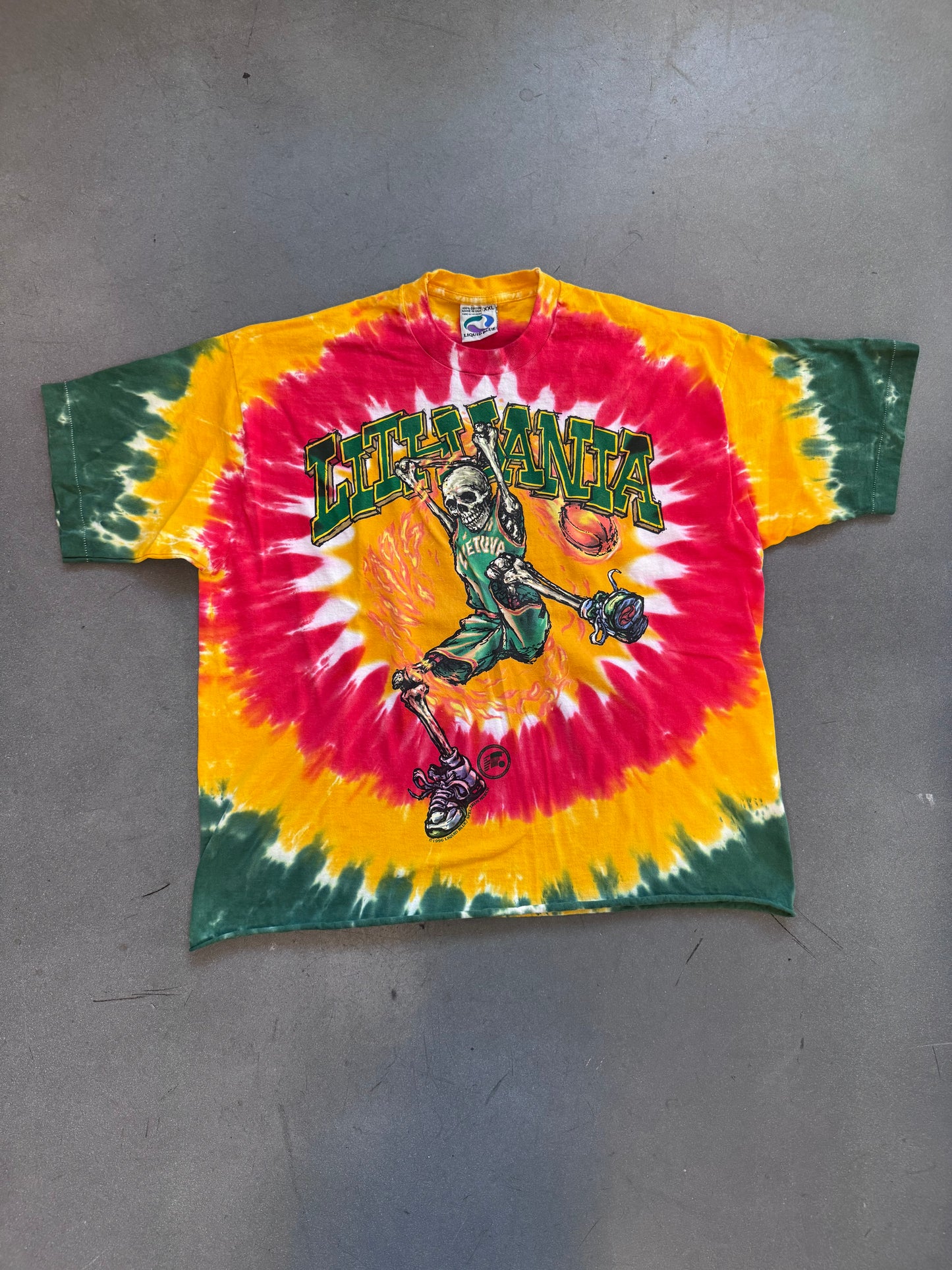 1996 LIQUID BLUE LITHUANIA BASKETBALL CROPPED TEE