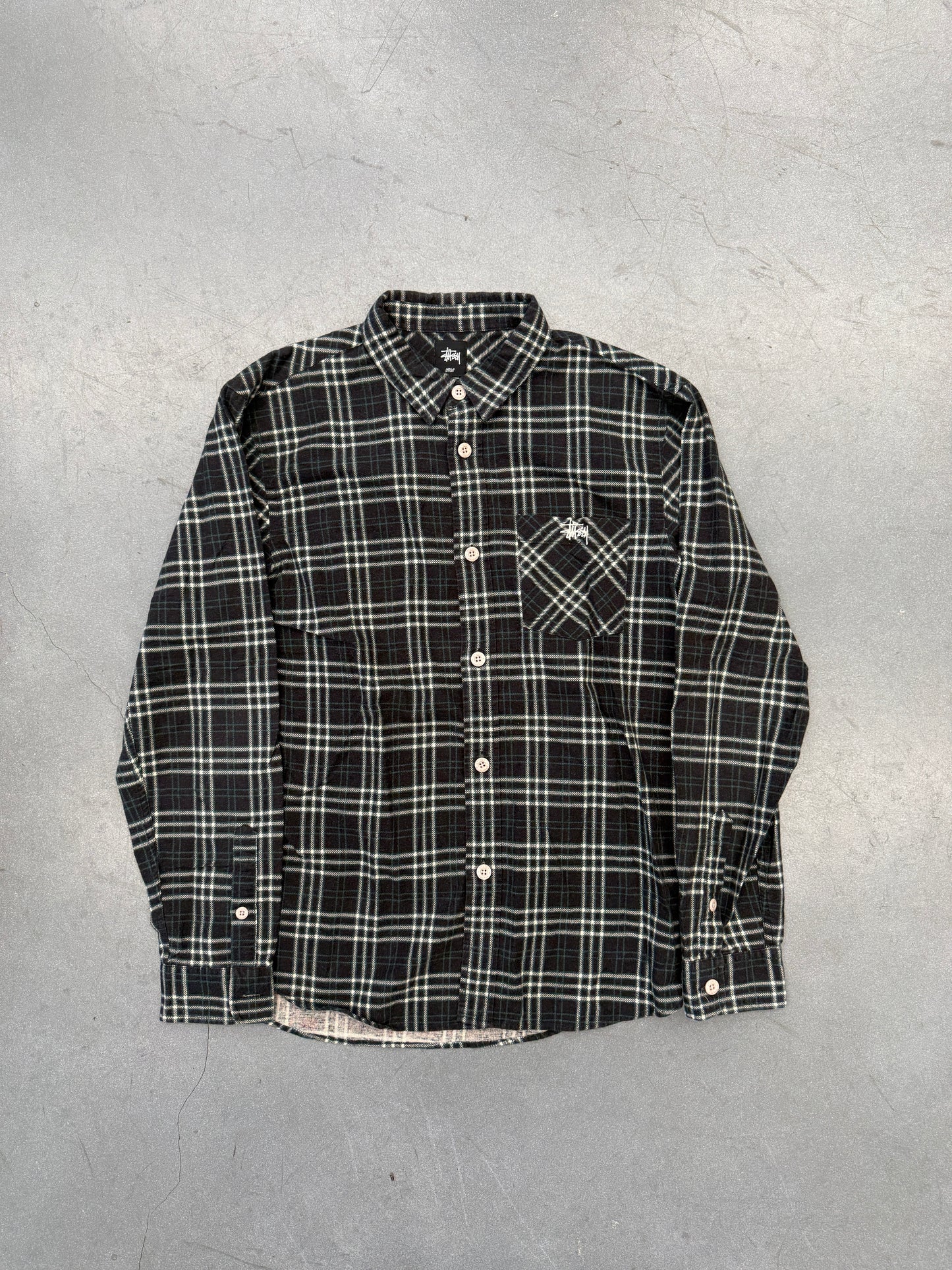 STUSSY FLANNEL BUTTON-UP SHIRT