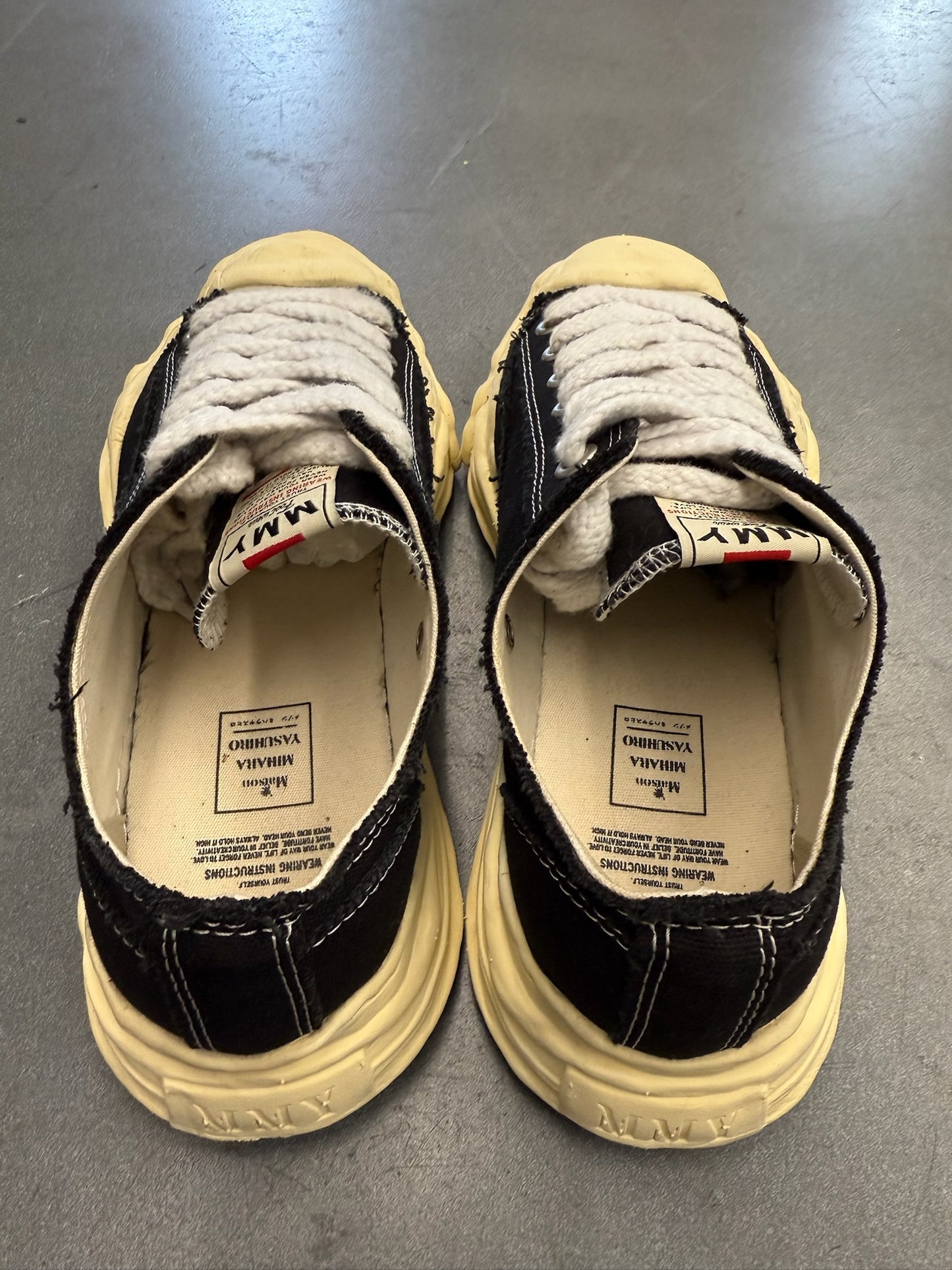 SIZE 42 MAISON MIHARA YASHURIO HANK VINTAGE SOLE CANVAS LOW