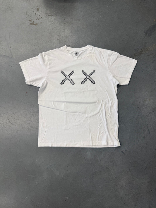 KAWS X UNIQLO SKELETON NEW FICTION TEE