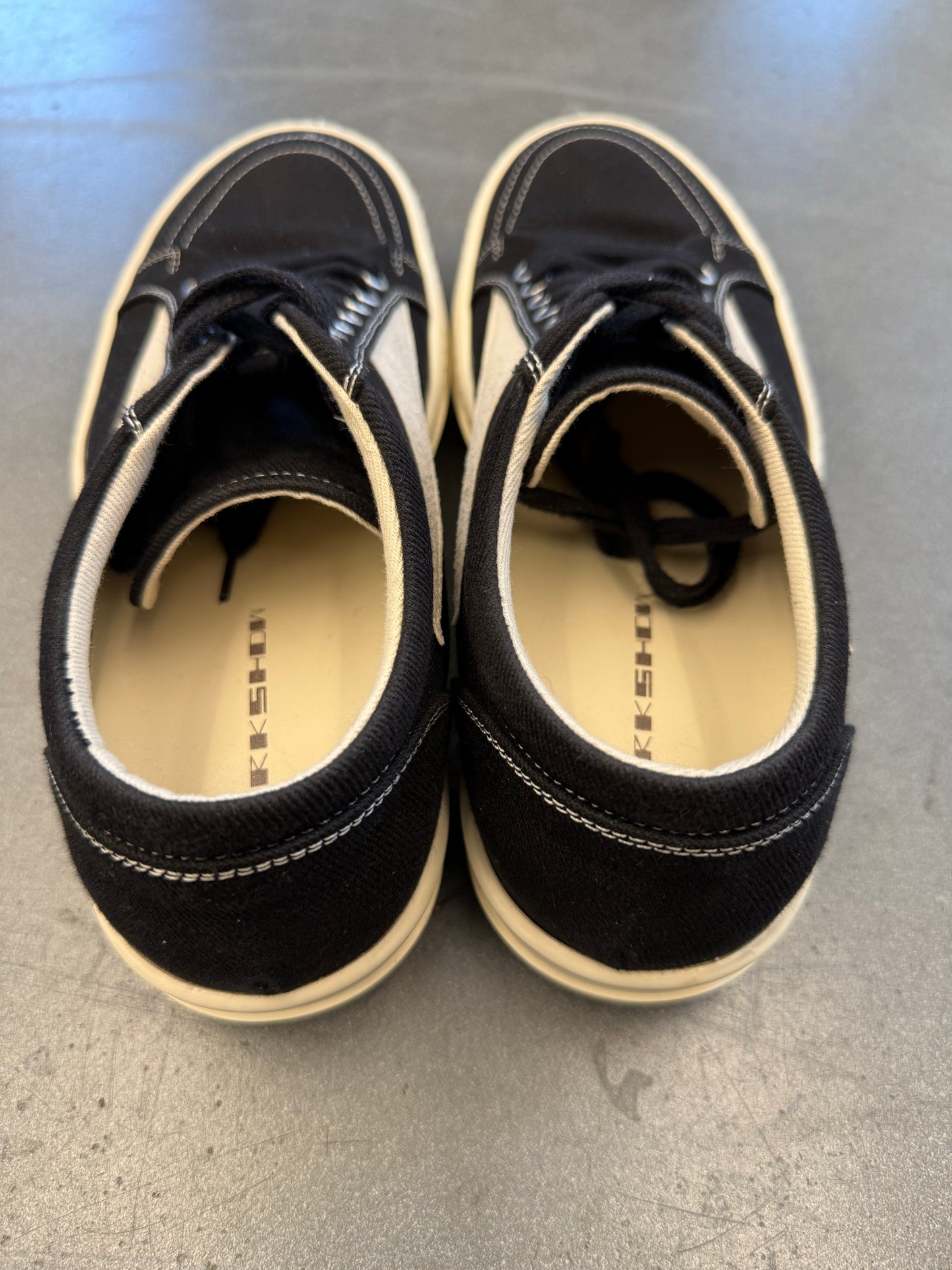 SIZE 41 RICK OWENS DRKSHDW VINTAGE SNEAKS - BLACK CANVAS (PRE-OWNED NO BOX)