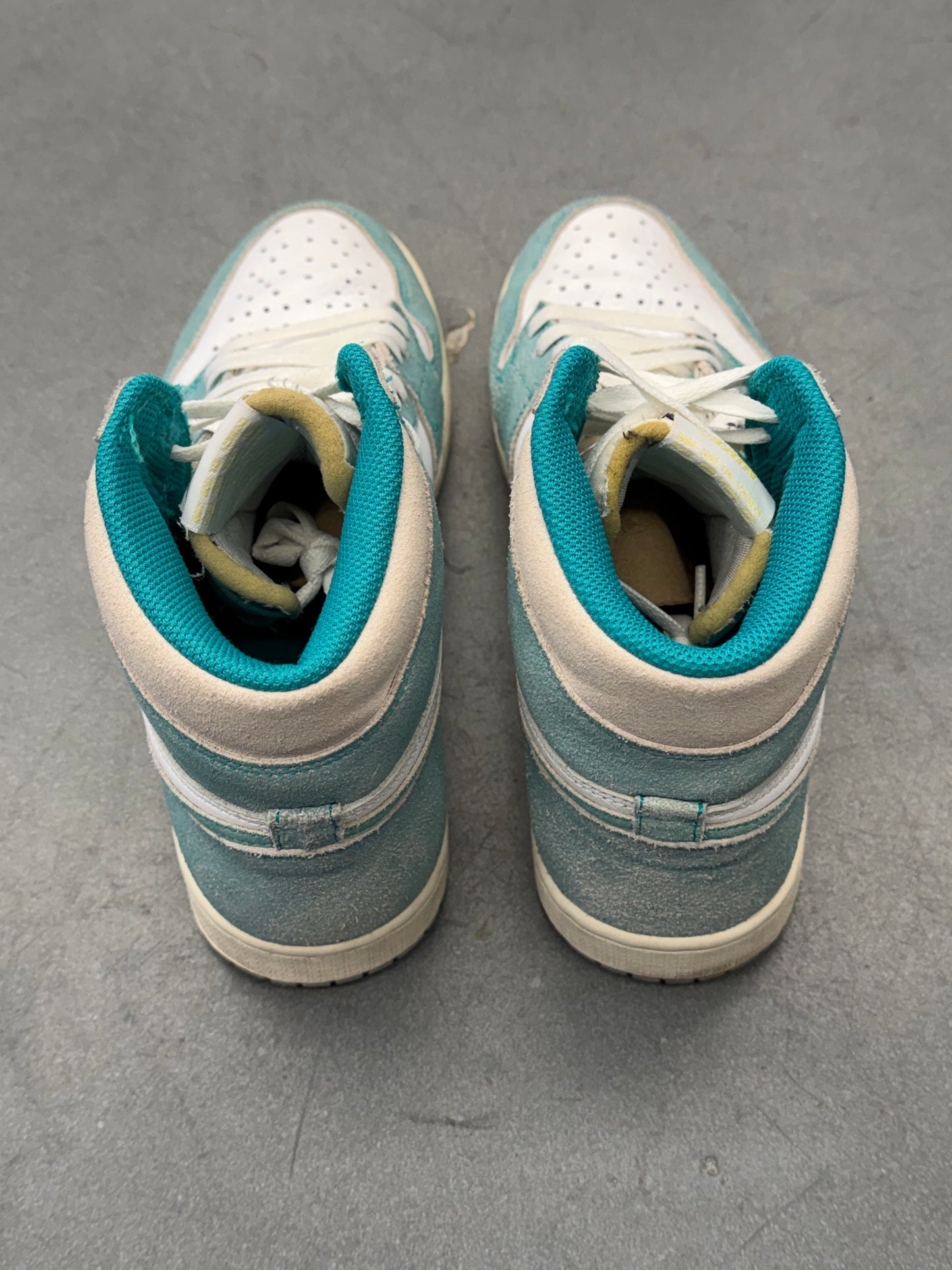 2019 JORDAN 1 RETRO HIGH - TURBO GREEN