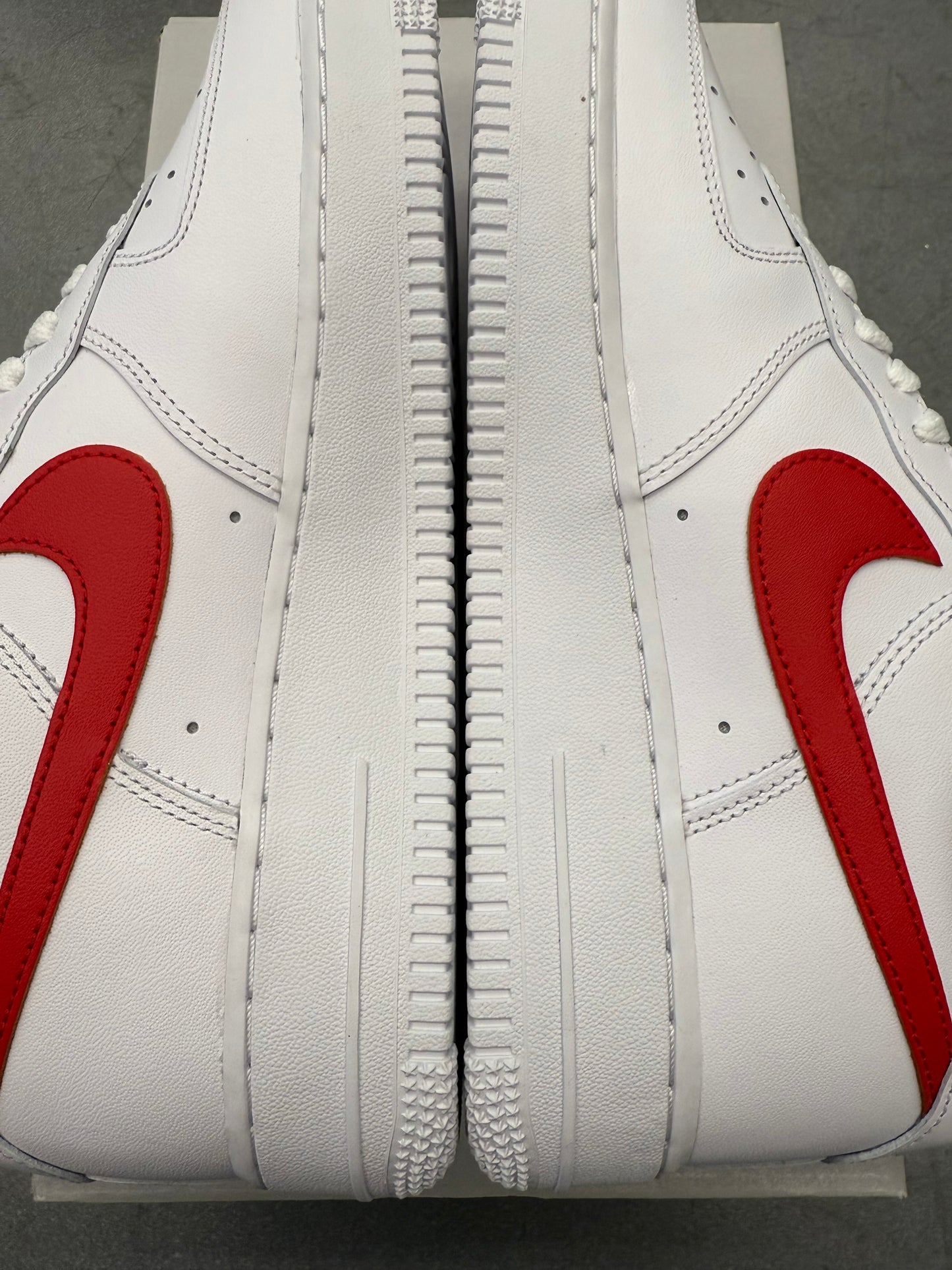 SS24 SIZE 8.5 SUPREME NIKE AIR FORCE 1 LOW SHANGHAI EXCLUSIVE (REPLACEMENT BOX)