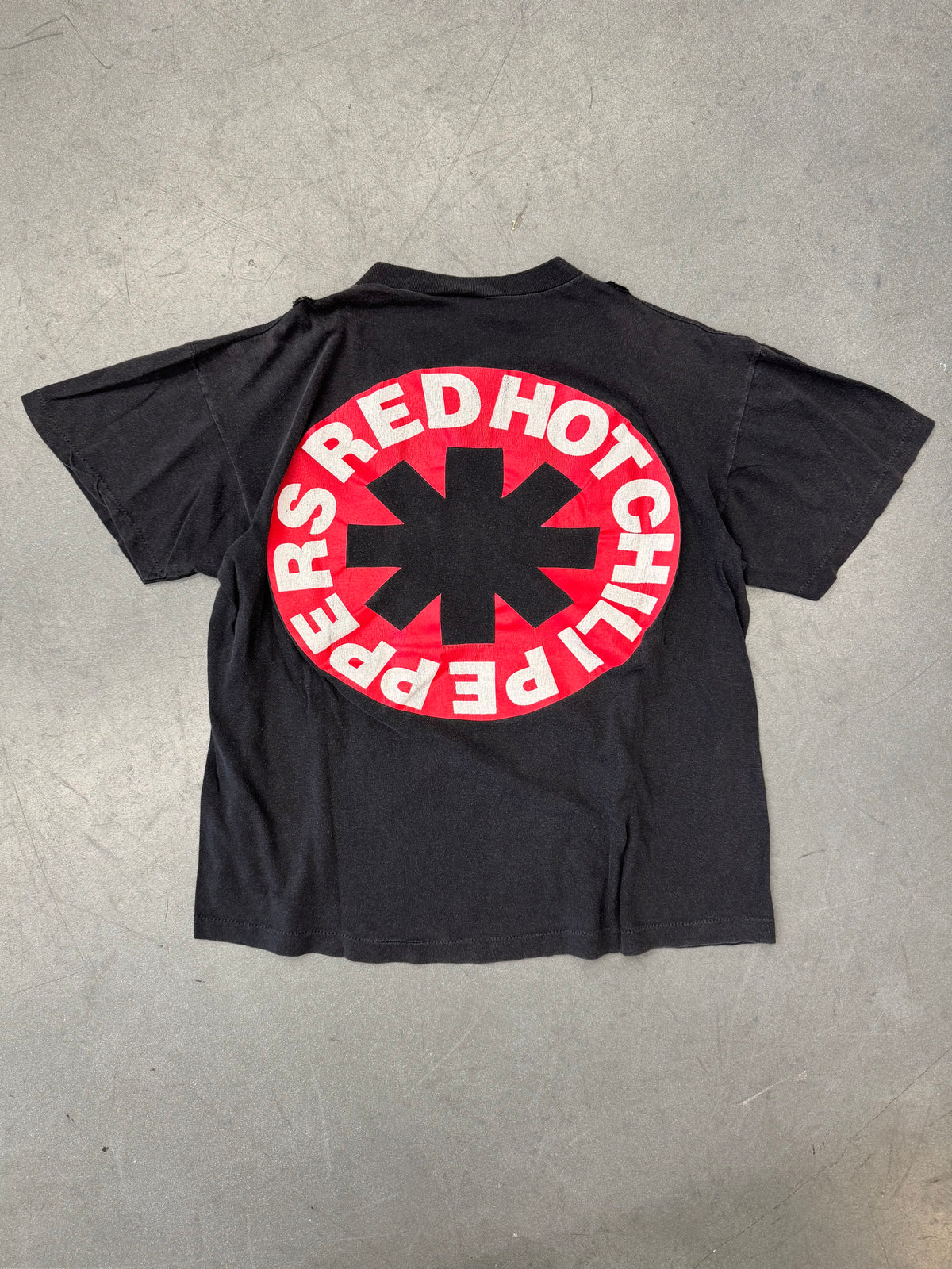 1991 RED HOT CHILLI PEPPERS BLOOD SUGAR SEX MAGIK ALBUM COVER  TEE (100% COTTON MADE IN USA TAG)