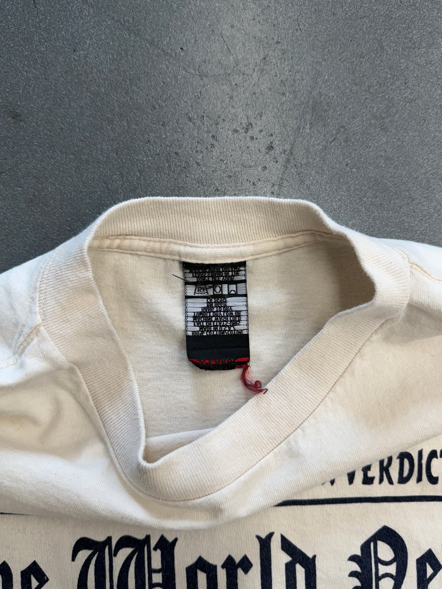 1995 O.J. SIMPSON "NOT GUILTY" NEWSPAPER PRINT TEE (CUT TAG)