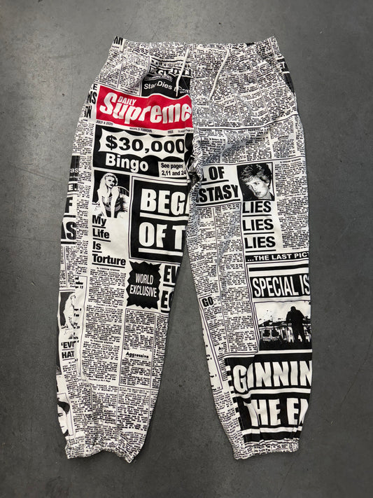 FW18 SUPREME NEWSPRINT SKATE PANT