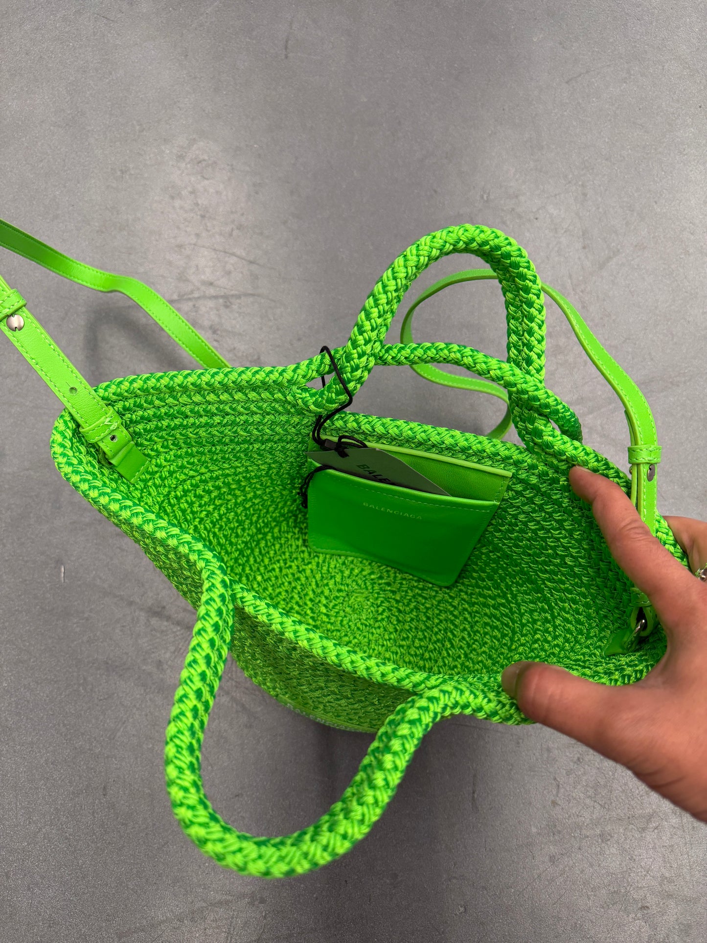 2023 BALENCIAGA IBIZA SMALL BASKET TOTE - GREEN
