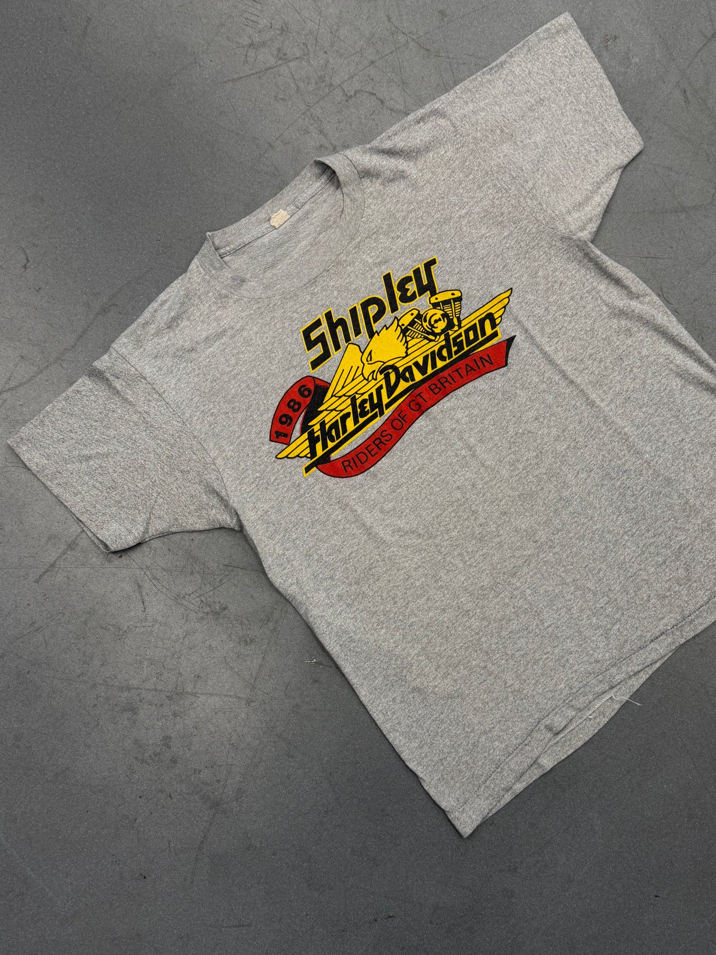 1986 HARLEY-DAVIDSON SHIPLEY RIDERS OF GREAT BRITAIN TEE (SCREEN STARS TAG)