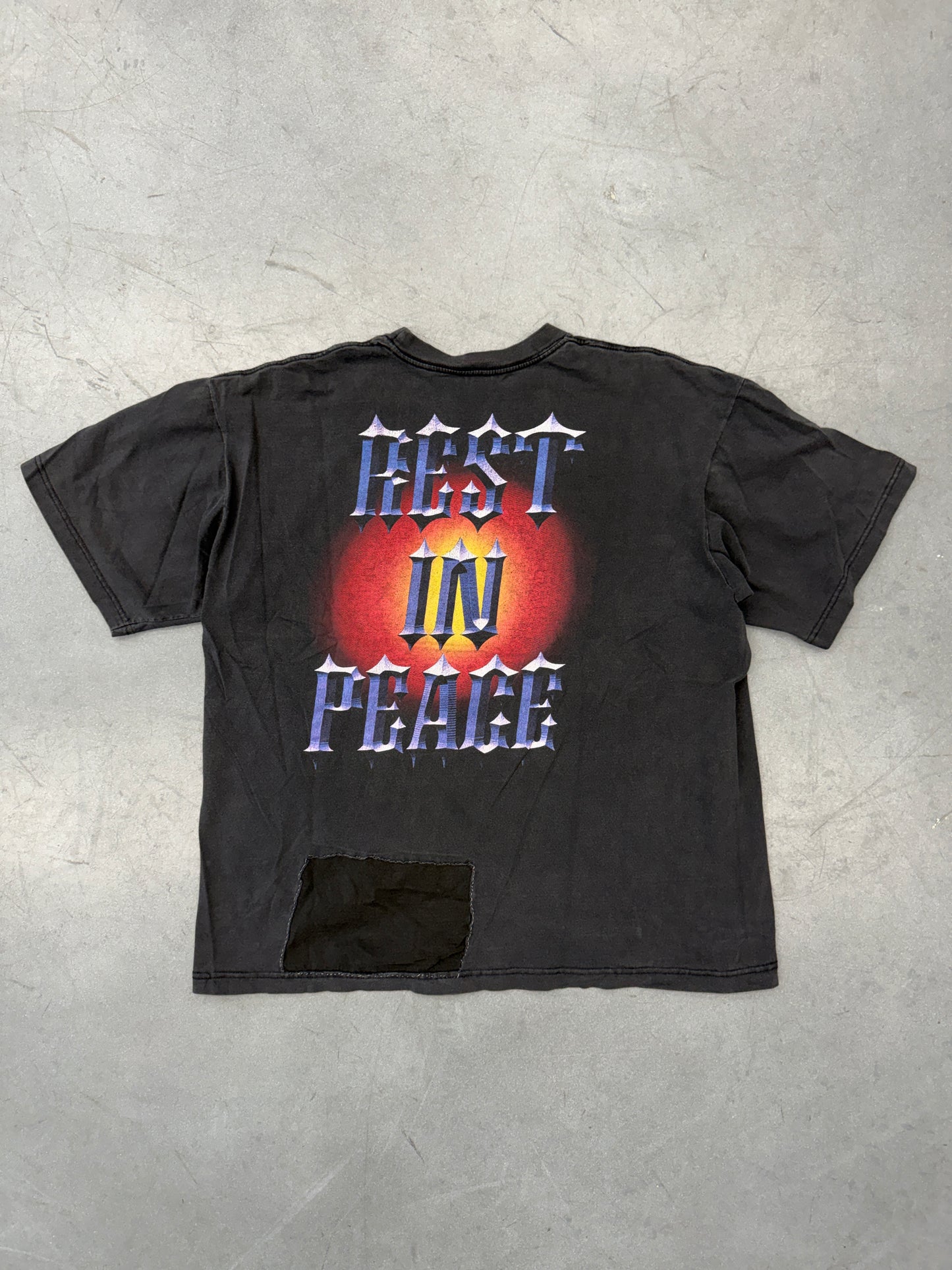 1998 WWF UNDERTAKER THE TRUTH SHALL BE TOLD REST IN PEACE TEE (TOUR CHAMP TAG)