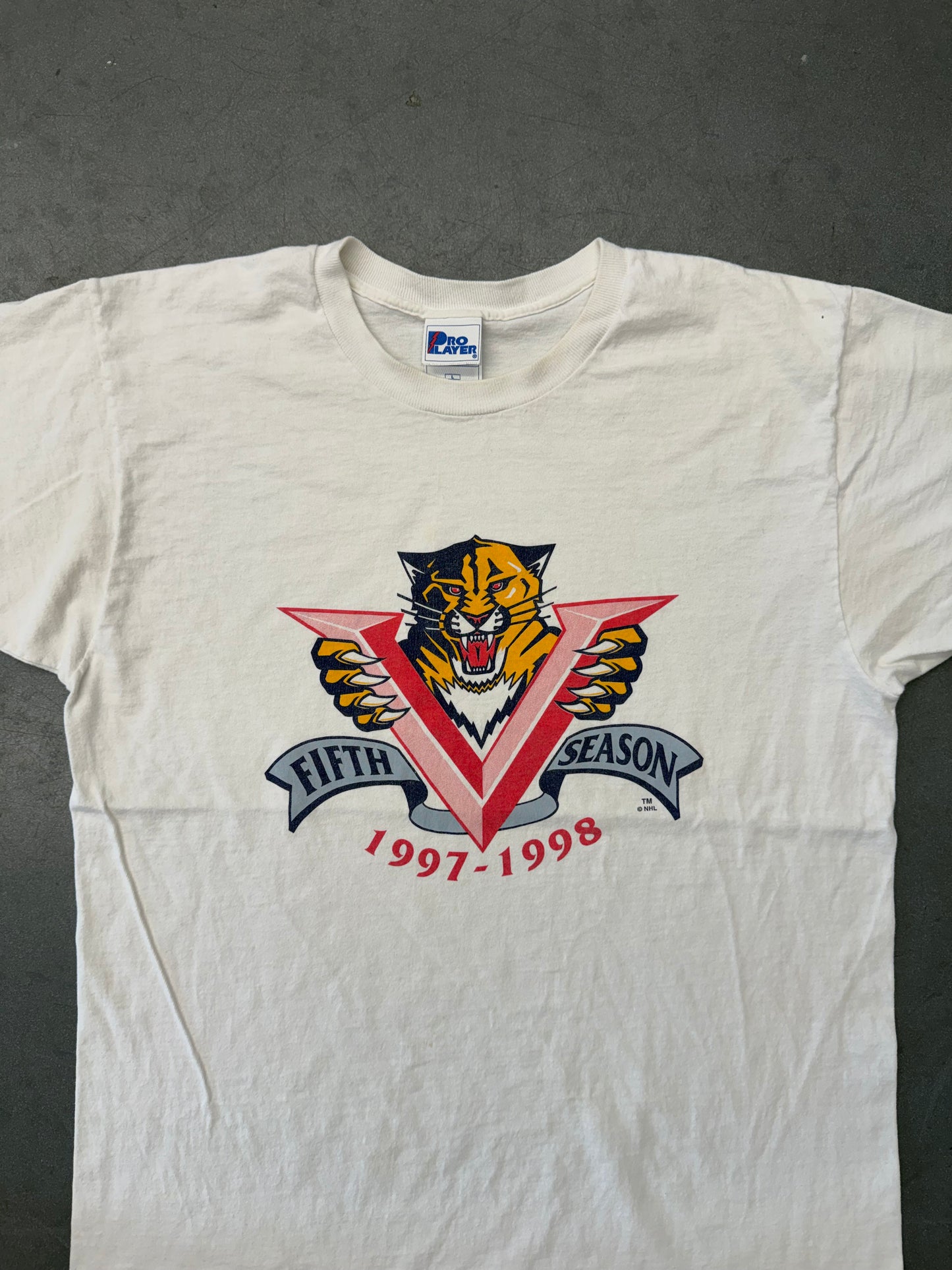 1997-1998 FLORIDA PANTHERS FIFTH SEASON TEE (PRO PLAYER TAG)
