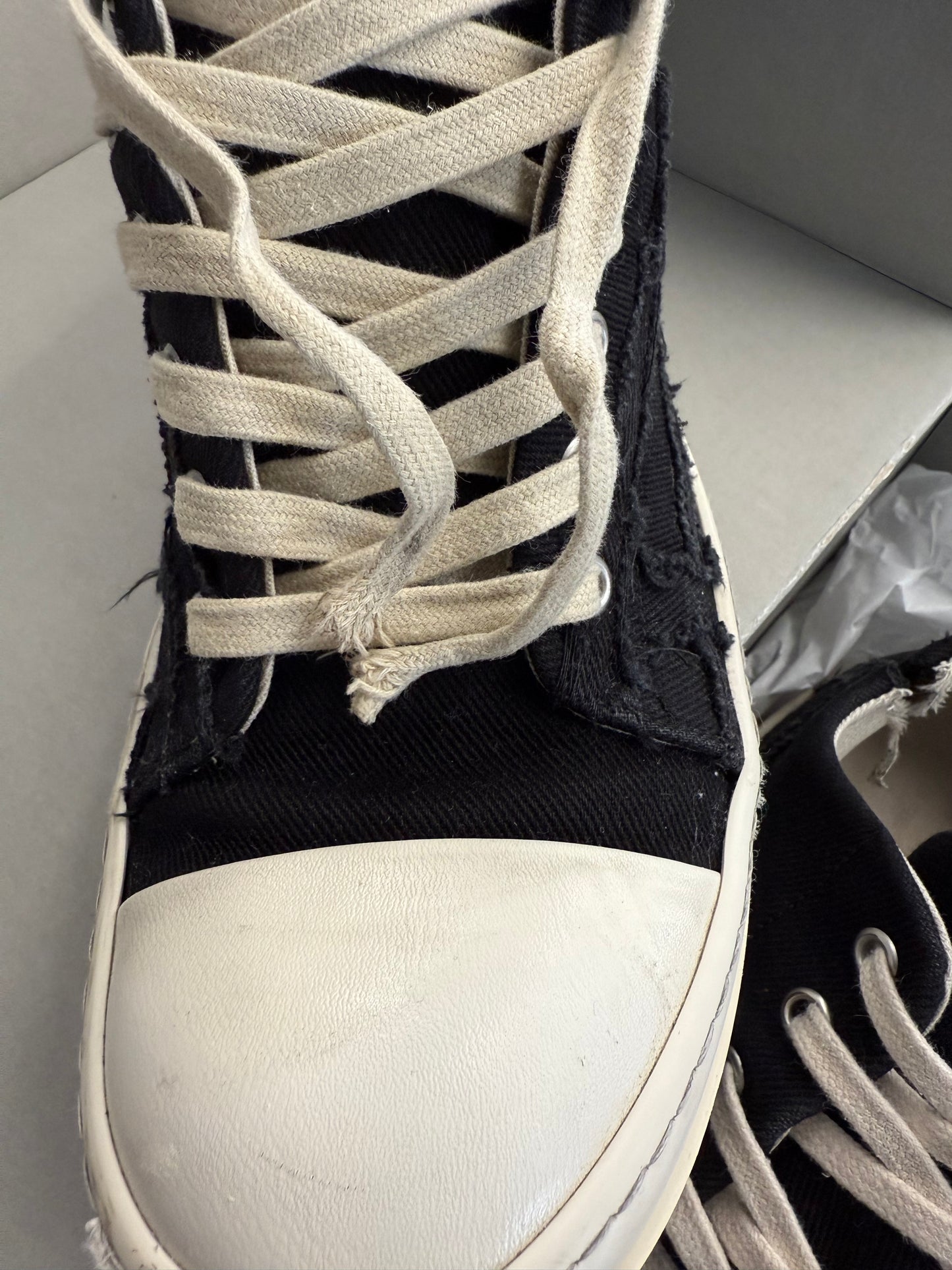 RICK OWENS DRKSHDW SLASHED LOW SNEAKS