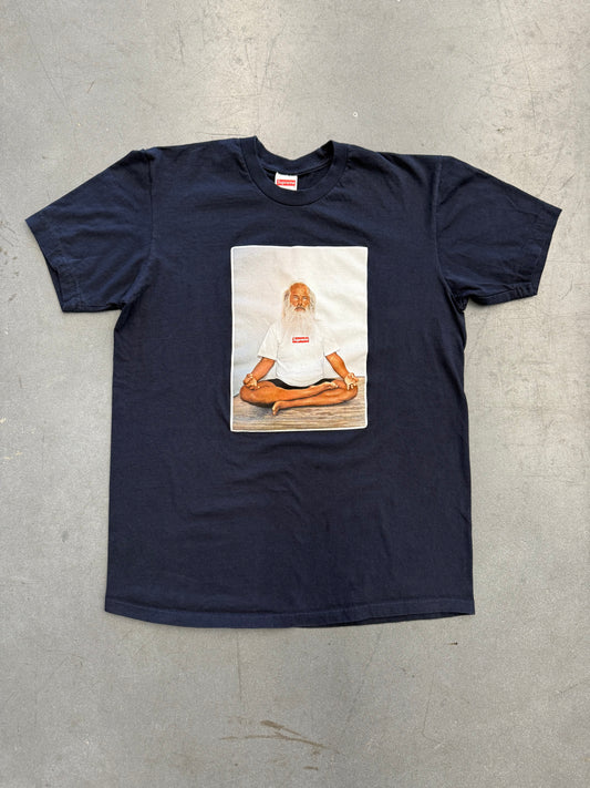 FW21 SUPREME RICK RUBIN TEE - NAVY (M)