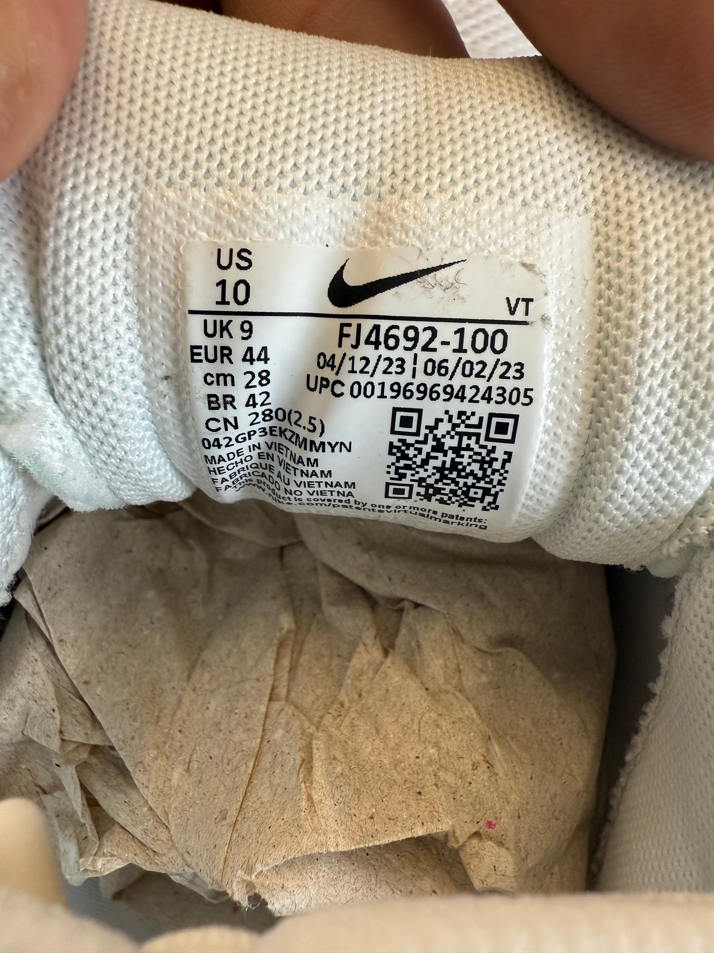 2023 SIZE 10 WHITE NIKE AIR PEGASUS 2005 SP COMMES DES GARCONS HOMME PLUS (NEW WITH BOX)