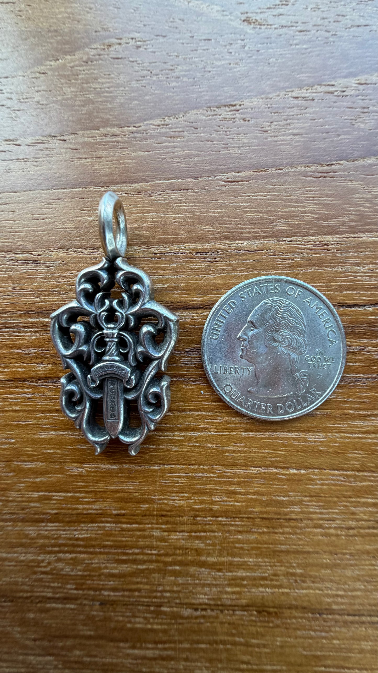 CHROME HEARTS VINE DAGGER SILVER PENDANT