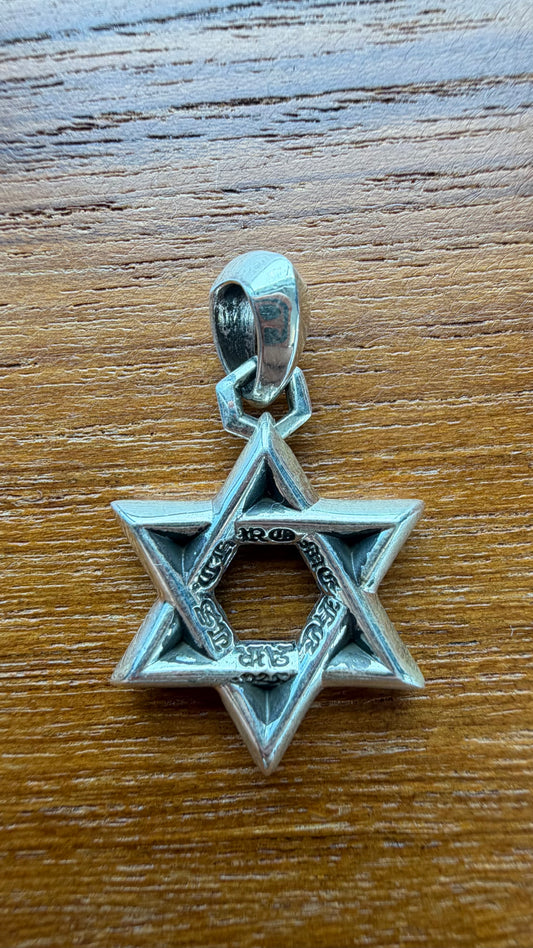 CHROME HEARTS SMALL STAR OF DAVID SILVER PENDANT (NEW)
