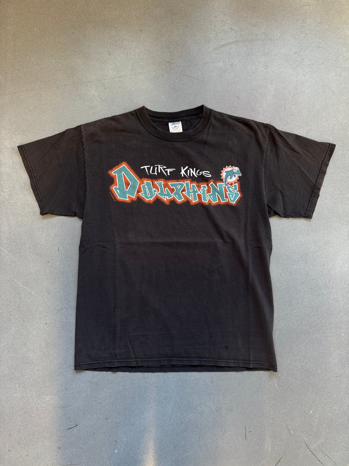 2000 MIAMI DOLPHINS TURF KINGS TEE (DELTA TAG)