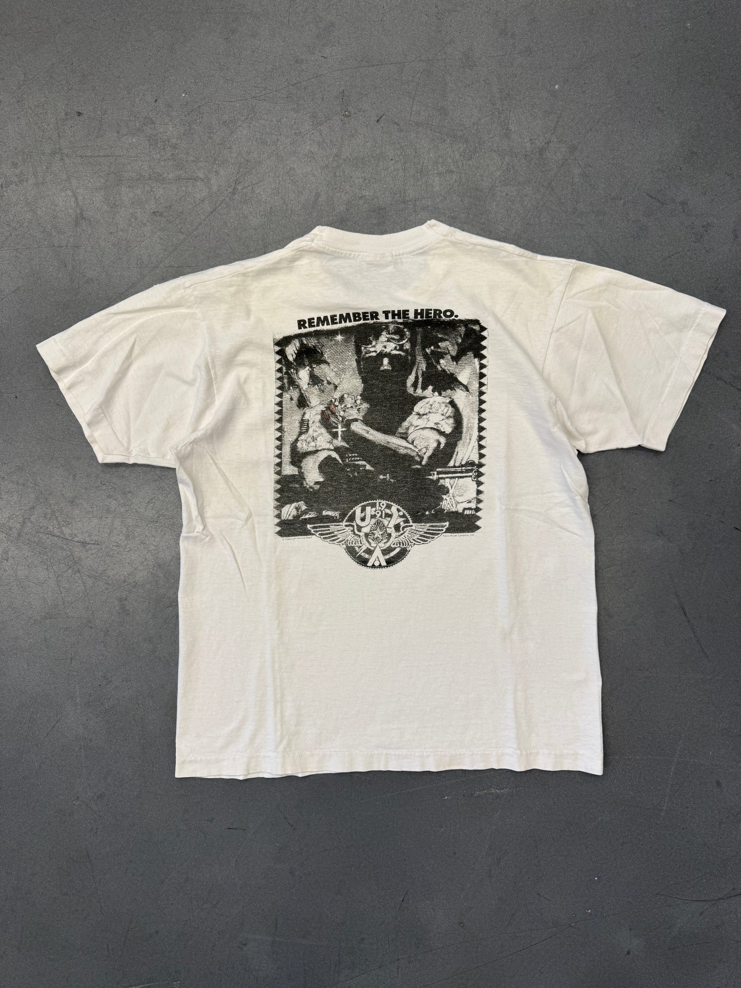 1991 REMEMBER THE HERO USA TEE (FOTL TAG)