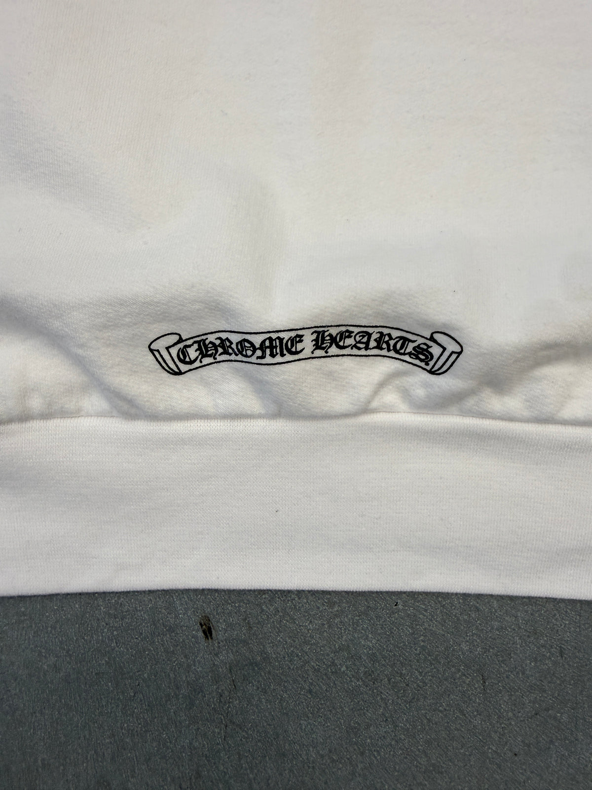 CHROME HEARTS VERTICAL SPELL-OUT PULLOVER HOODIE - WHITE/BLACK