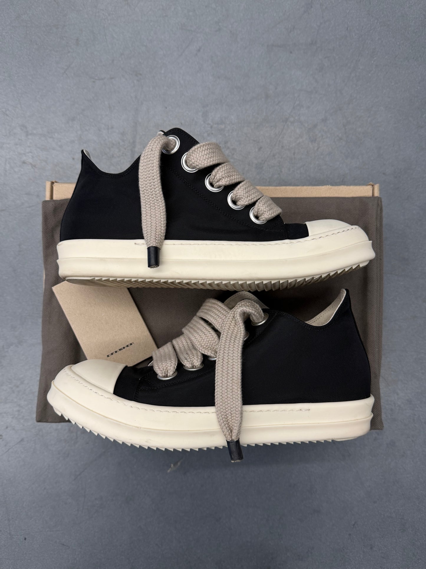 RICK OWENS DRKSHDW NYLON JUMBOLACE LOW SNEAKS (W/ BOX)