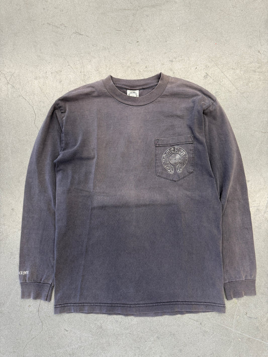 90S CHROME HEARTS CEMETERY HORSESHOE POCKET LONG SLEEVE FADED VINTAGE TEE