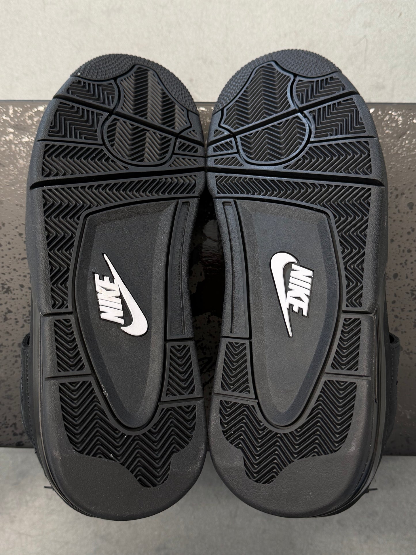2025 JORDAN 4 RETRO BLACK CAT (W/BOX)