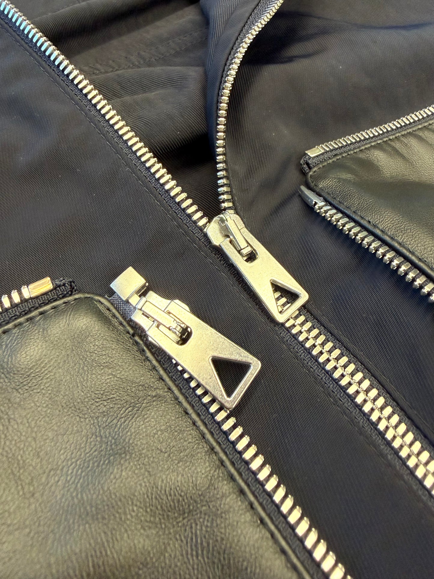 2022 BOTTEGA VENETA NYLON/LEATHER PACKABLE JACKET