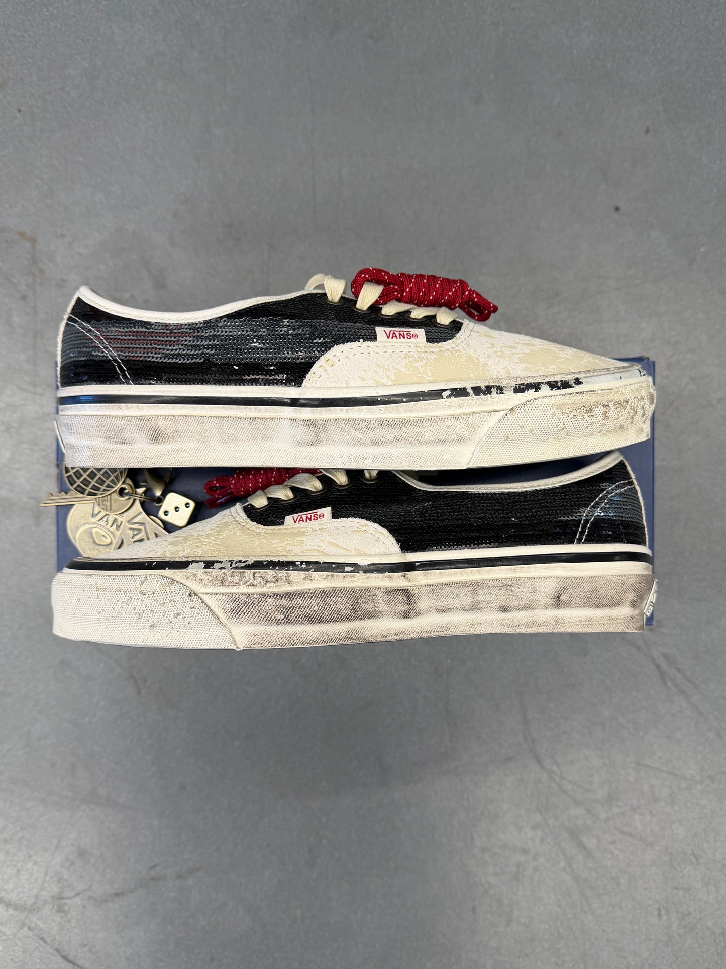 2026 VANS PREMIUM AUTHENTIC LA HABANA - BLACK/WHITE (W/BOX)