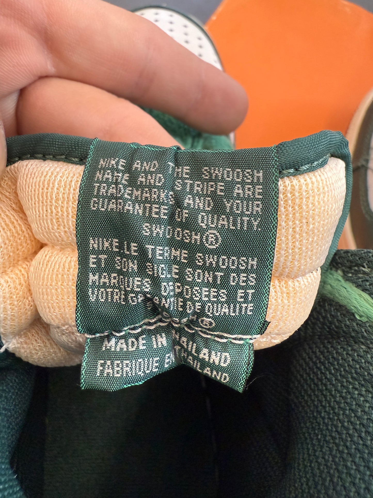 2008 SIZE 9 NIKE TERMINATOR HIGH VNTG - SWAN/NOBLE GREEN (NEW WITH BOX AND LACES)