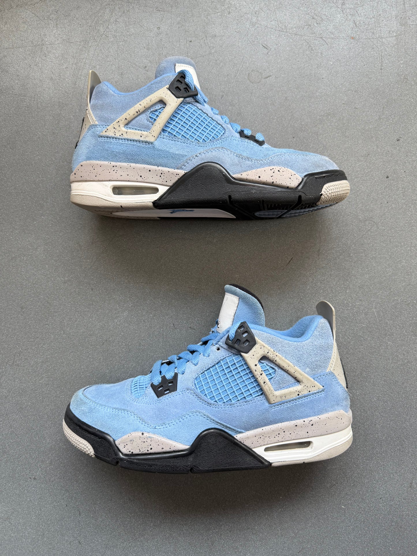 2021 SIZE 6Y JORDAN 4 RETRO UNIVERSITY BLUE (GS) (PRE-OWNED NO BOX)