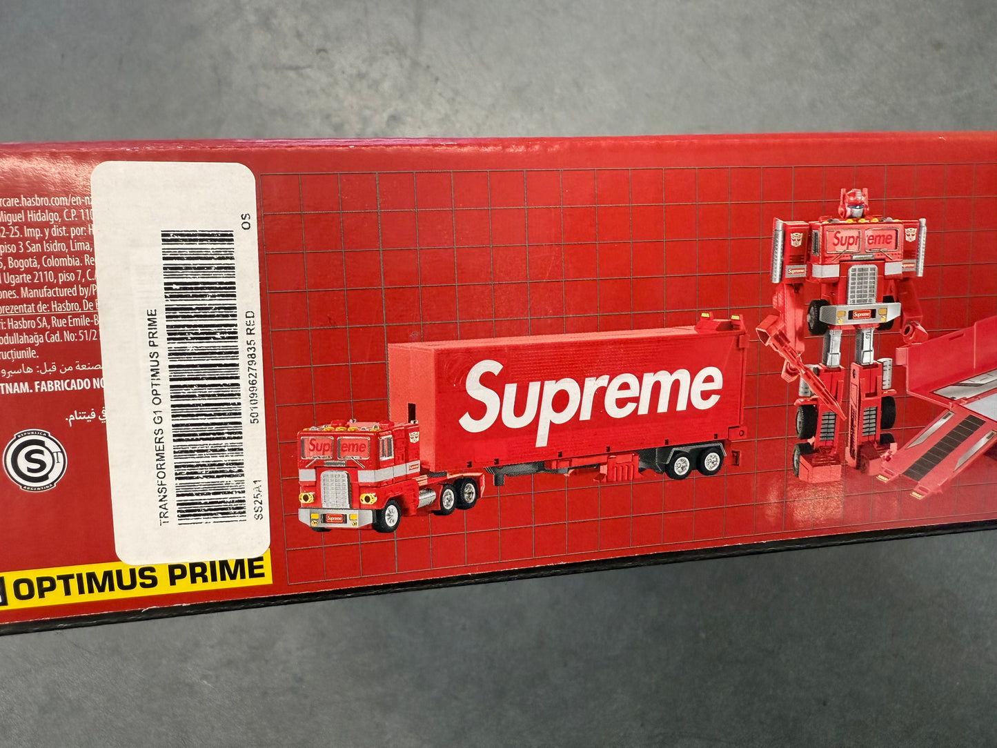 SS25 SUPREME TRANSFORMERS G1 OPTIMUS PRIME
