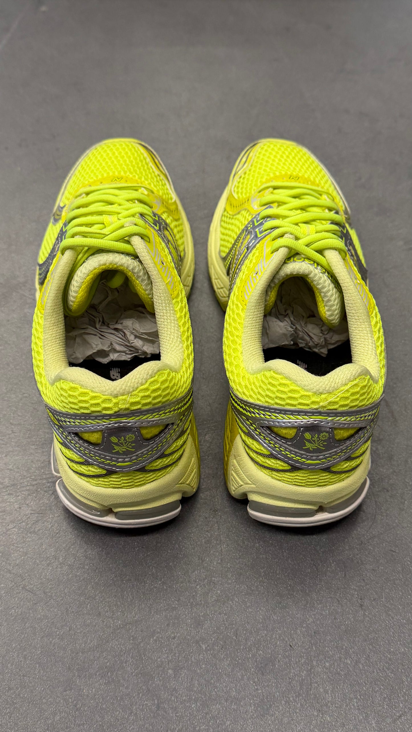 2024 NEW BALANCE 860V2 AIME LEON DORE - YELLOW