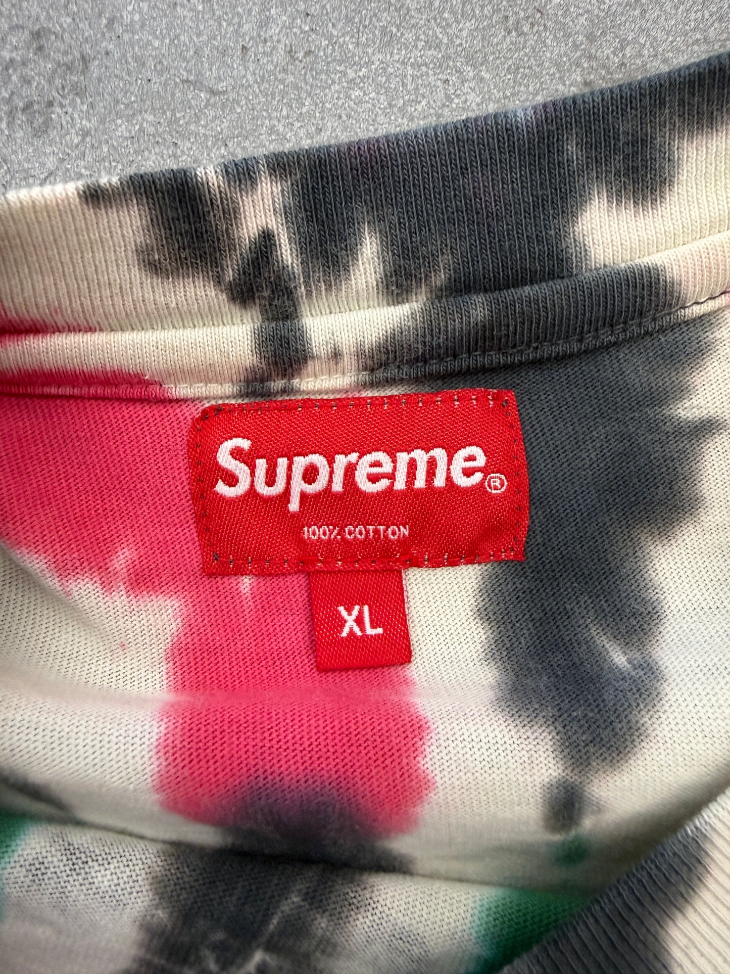 SS21 SUPREME DYED BEAR LS SLEEVE - MULTI (XL)