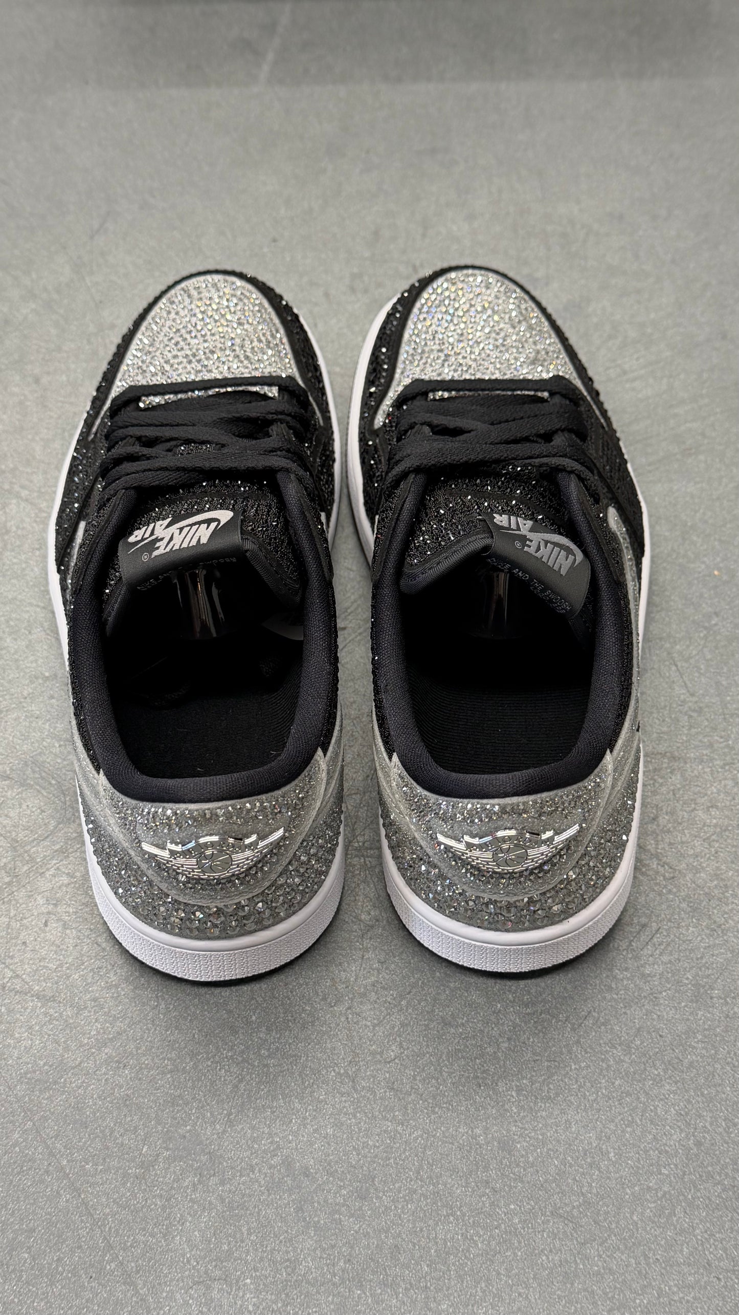 2025 JORDAN 1 RETRO LOW OG SWAROVSKI STEALTH (WOMEN'S)