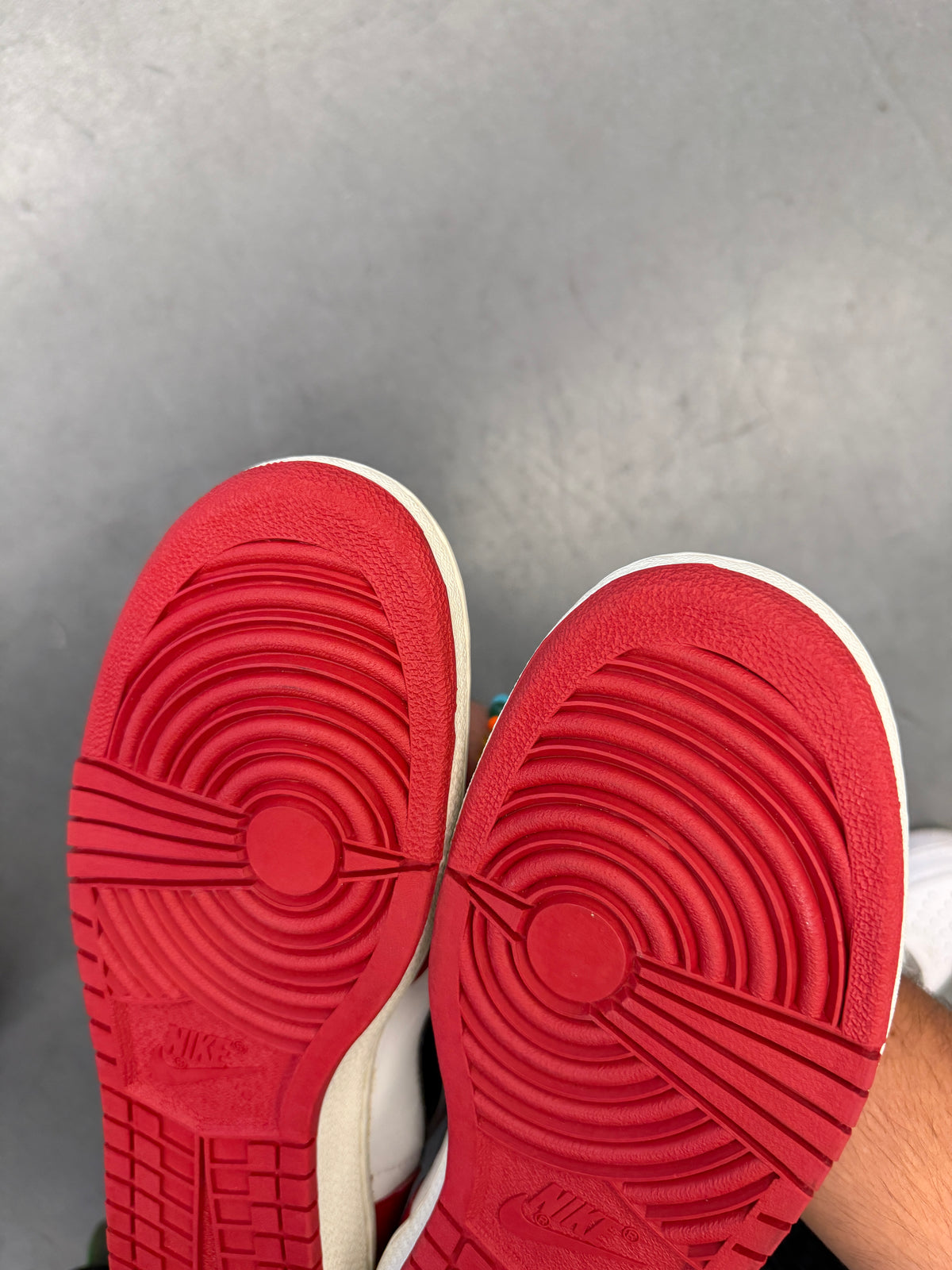 1985 AIR JORDAN 1 HIGH CHICAGO (DEADSTOCK NEVER WORN)