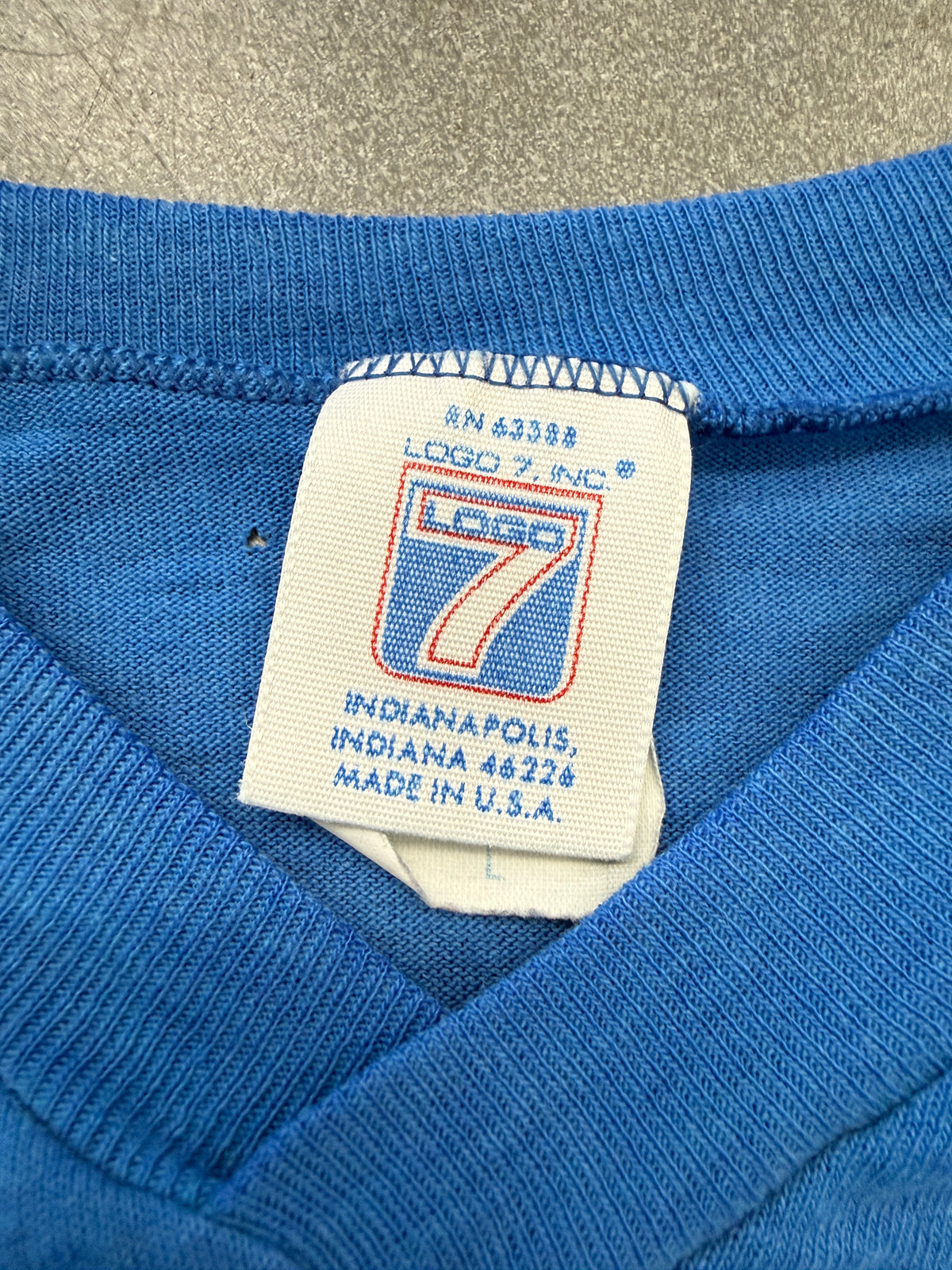 1989 CHICAGO CUBS EASTERN DIVISION CHAMPIONS STRIPED SLEEVE TEE (LOGO 7 TAG)