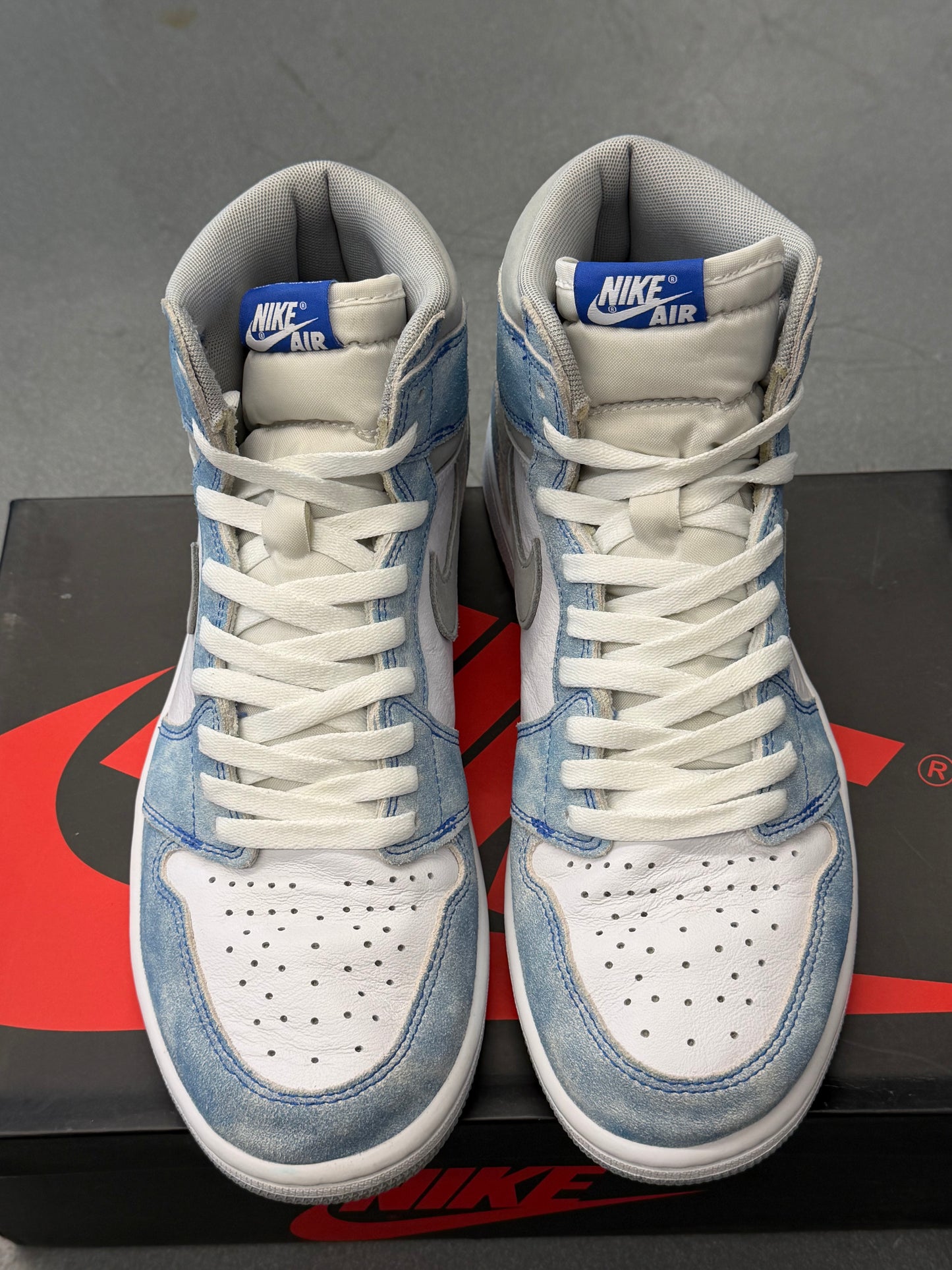 2021 AIR JORDAN 1 RETRO HIGH OG - HYPER ROYAL / SMOKE GREY (W/BOX)
