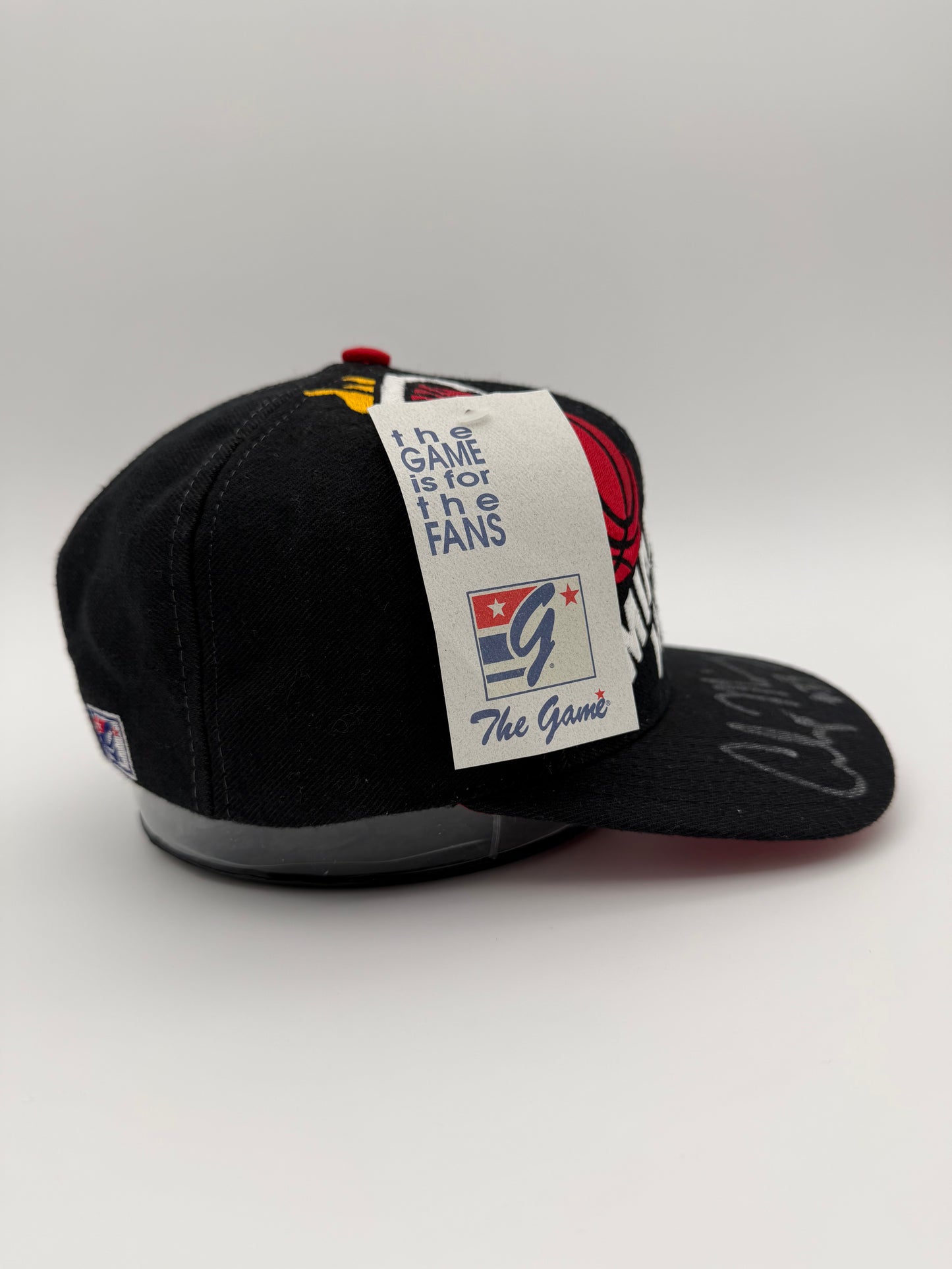 90S MIAMI HEAT NBA THE GAME (564 0F 2000) SNAPBACK HAT AUTOGRAPHED BY ALONZO MOURNING + COA