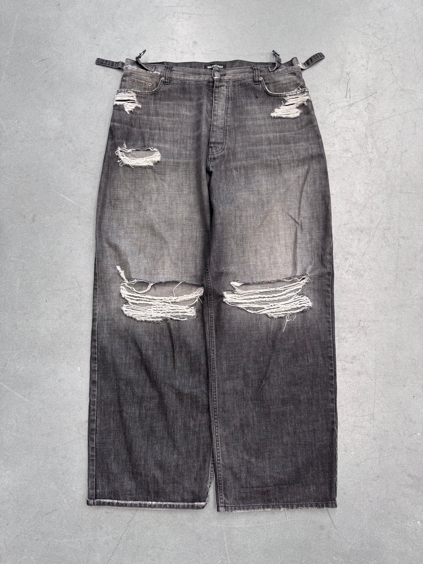 BALENCIAGA DESTROYED BAGGY SKATE JEANS - BLACK (L)