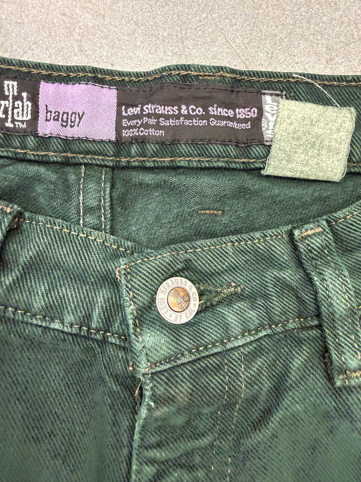 90S LEVI'S SILVERTAB BAGGY FOREST GREEN DENIM JEANS (FADED TAG) (32X30)