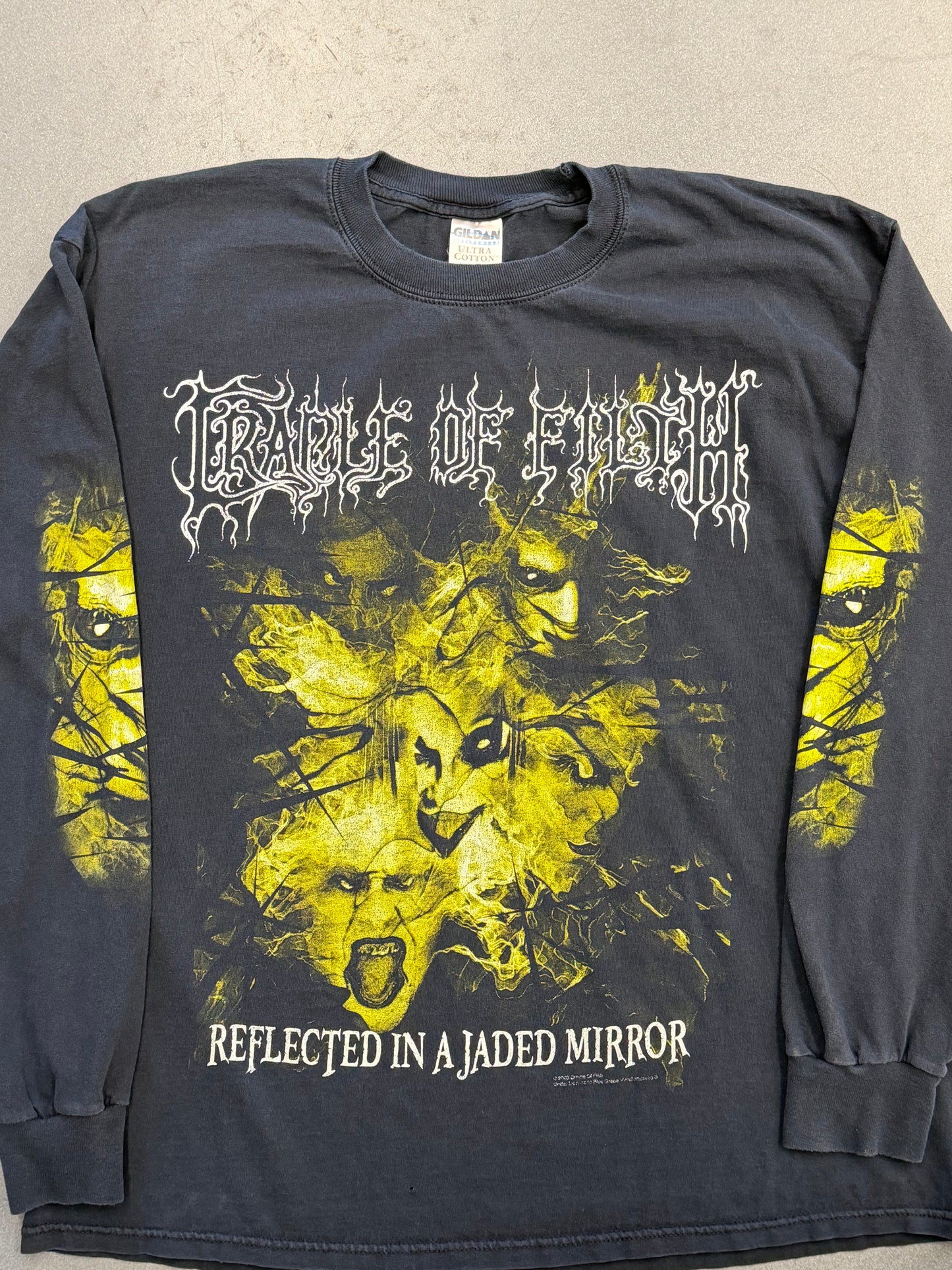 2006 CRADLE OF FILTH REFLECTED IN A JADED MIRROR LS TEE (GILDAN TAG)