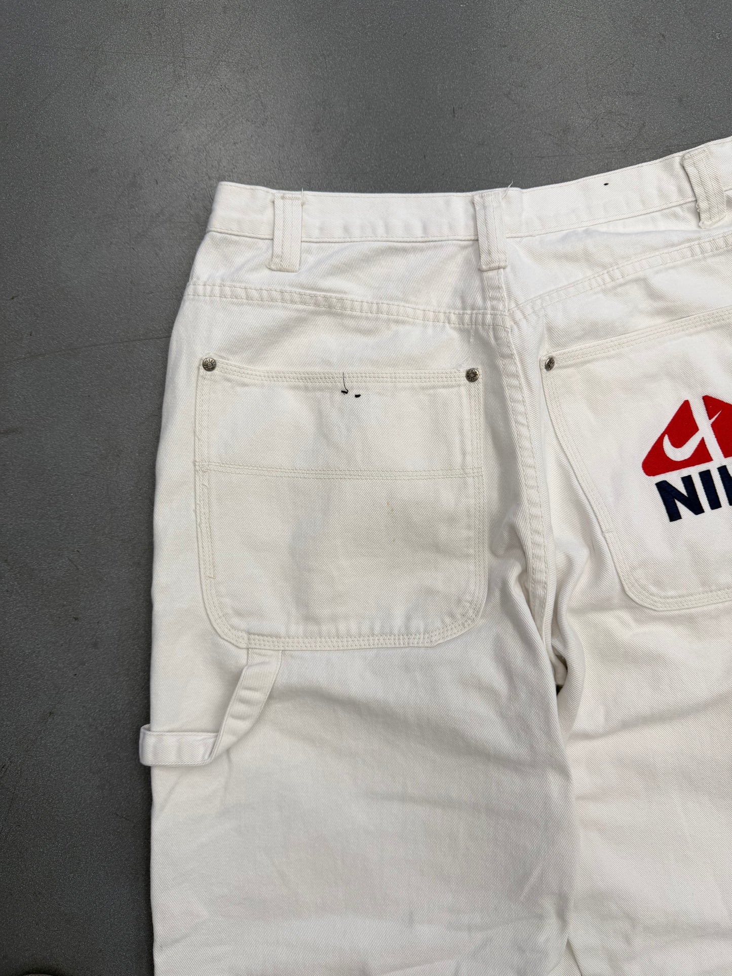 90'S BOOTLEG NIKE CARPENTER JEANS
