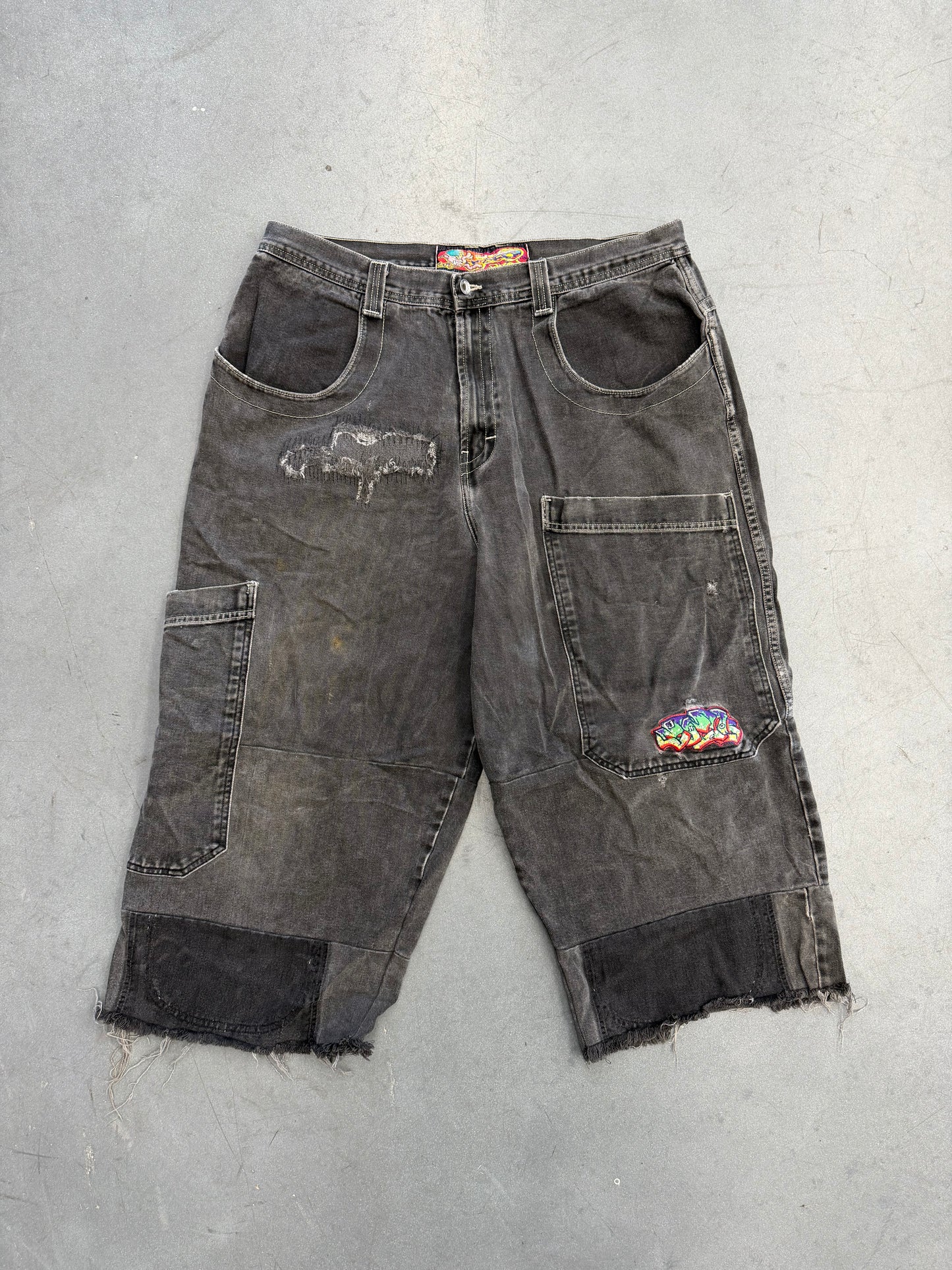 Y2K CUSTOM 1/1 JNCO PATCH SKATE JEANS (MADE OF 3 VINTAGE PAIRS)