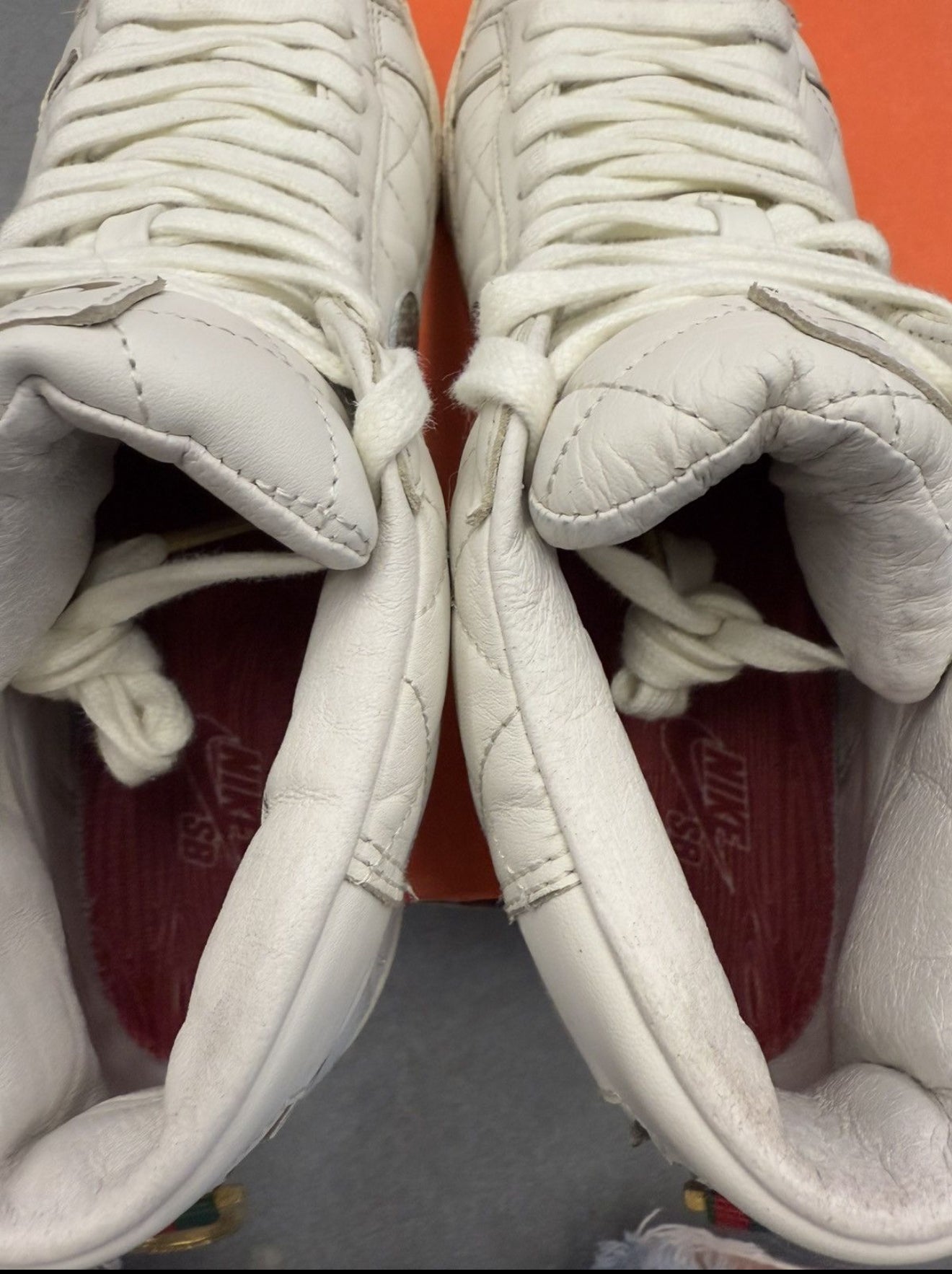 SIZE 12 2006 NIKE SB SUPREME BLAZER (PRE-OWNED, WITH REPLACEMENT BOX)