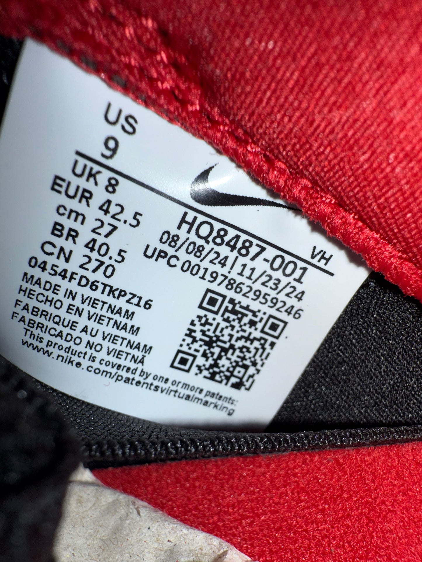 2025 SIZE 9 NIKE SB DUNK LOW SUPREME 94 - BLACK (NEW WITH BOX)