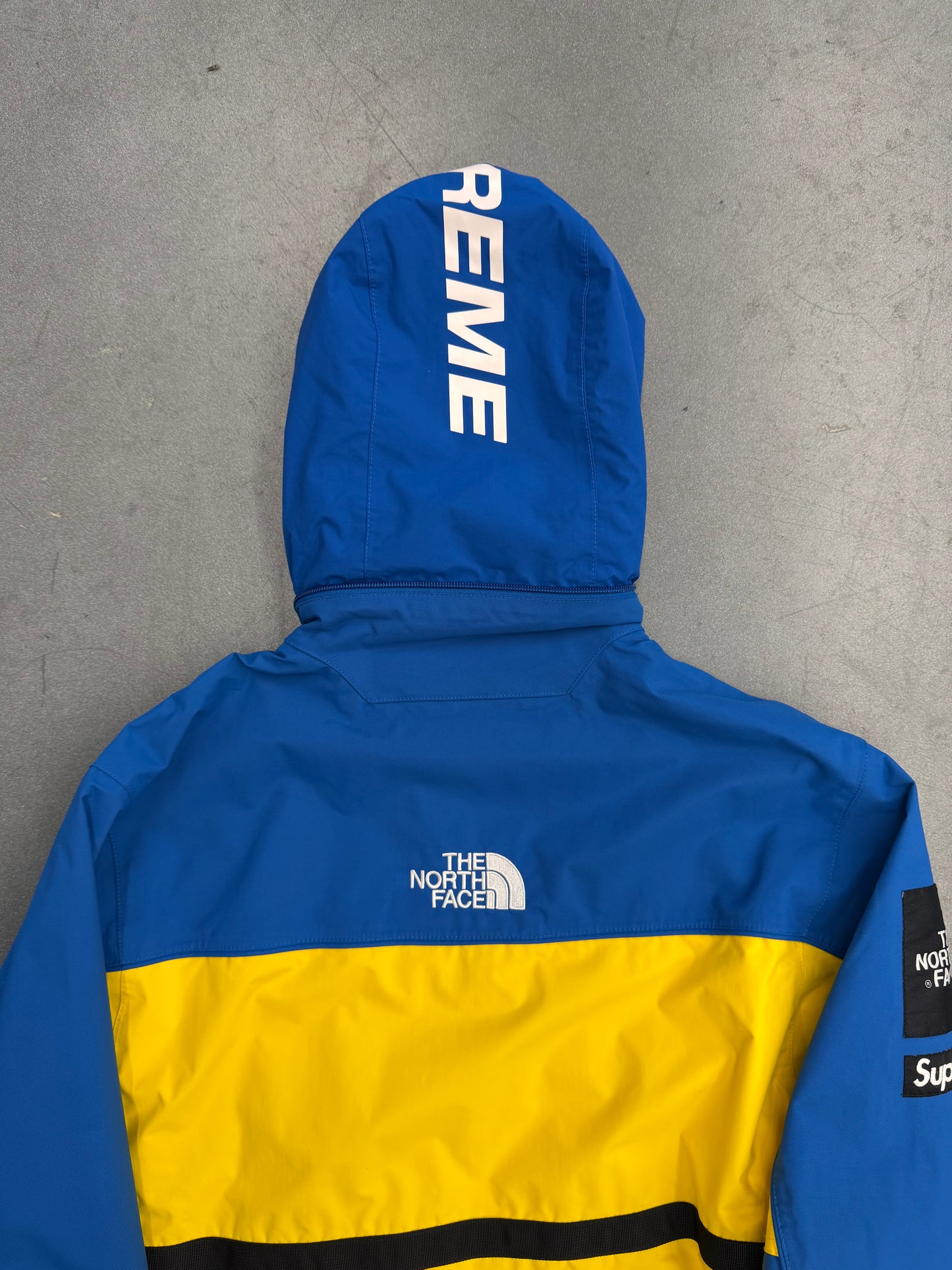 SS16 SUPREME THE NORTH FACE STEEP TECH HOODED JACKET - ROYAL