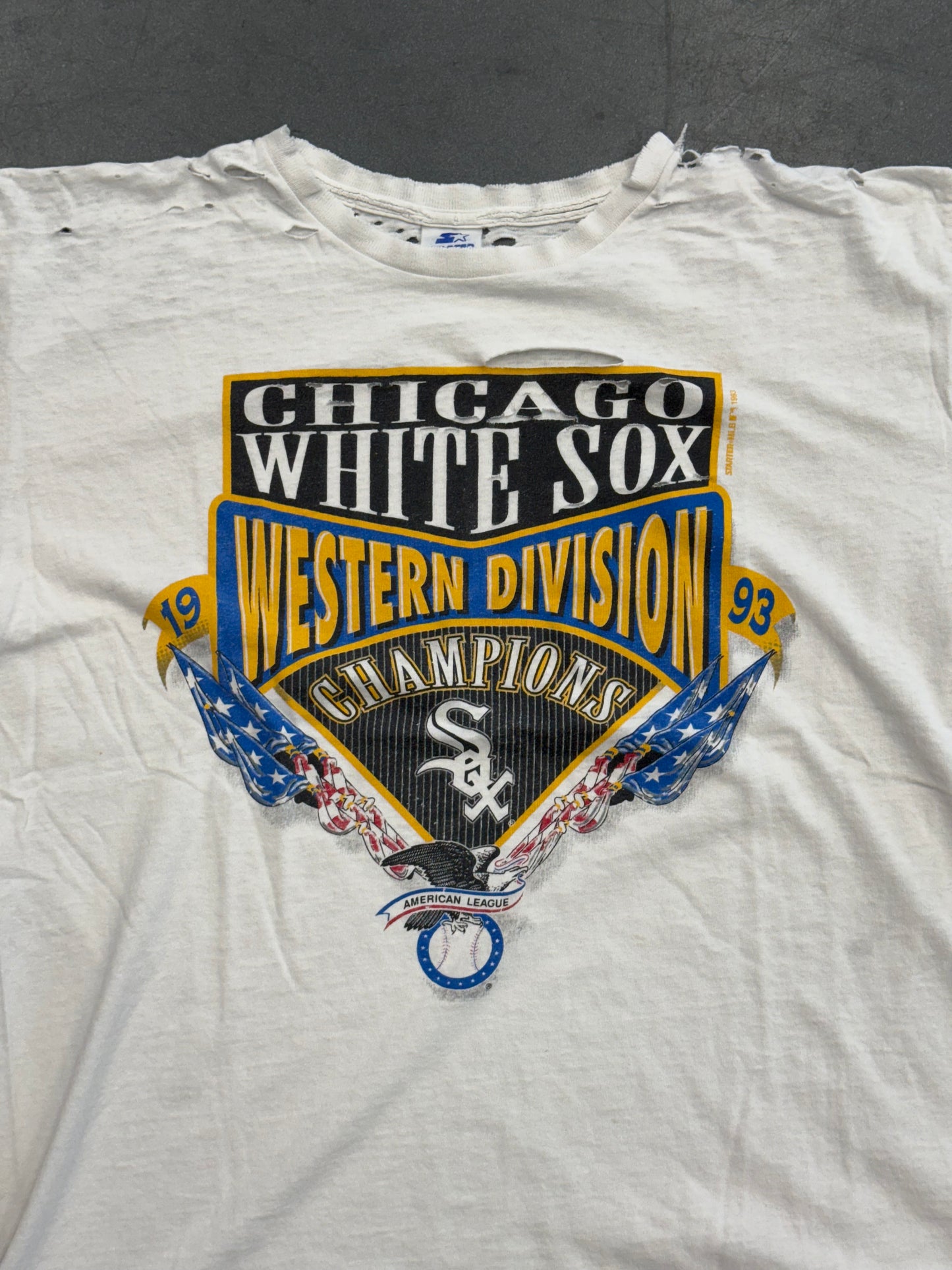 1993 CHICAGO WHITE SOX WESTERN DIVISION CHAMPIONS DISTRESSED TEE (STARTER TAG)
