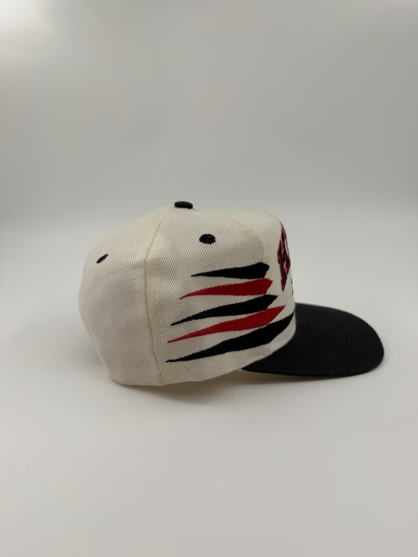 90S MIAMI HEAT NBA DIAMOND LOGO ATHLETIC SNAPBACK HAT