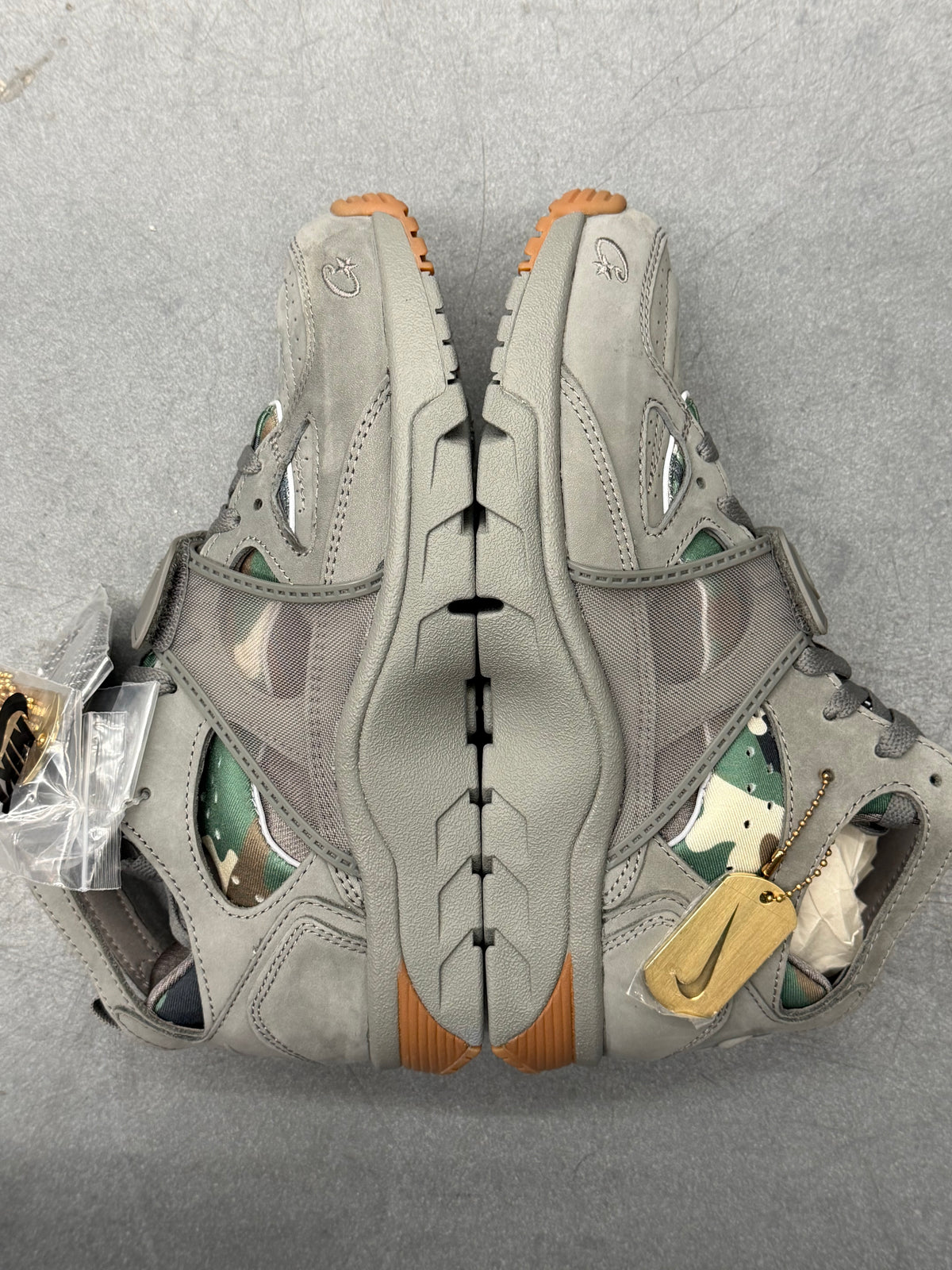 SIZE 7.5 CORTEIZ NIKE AIR TRAINER HUARACHE GULLY GREY (BRAND NEW WITH BOX)