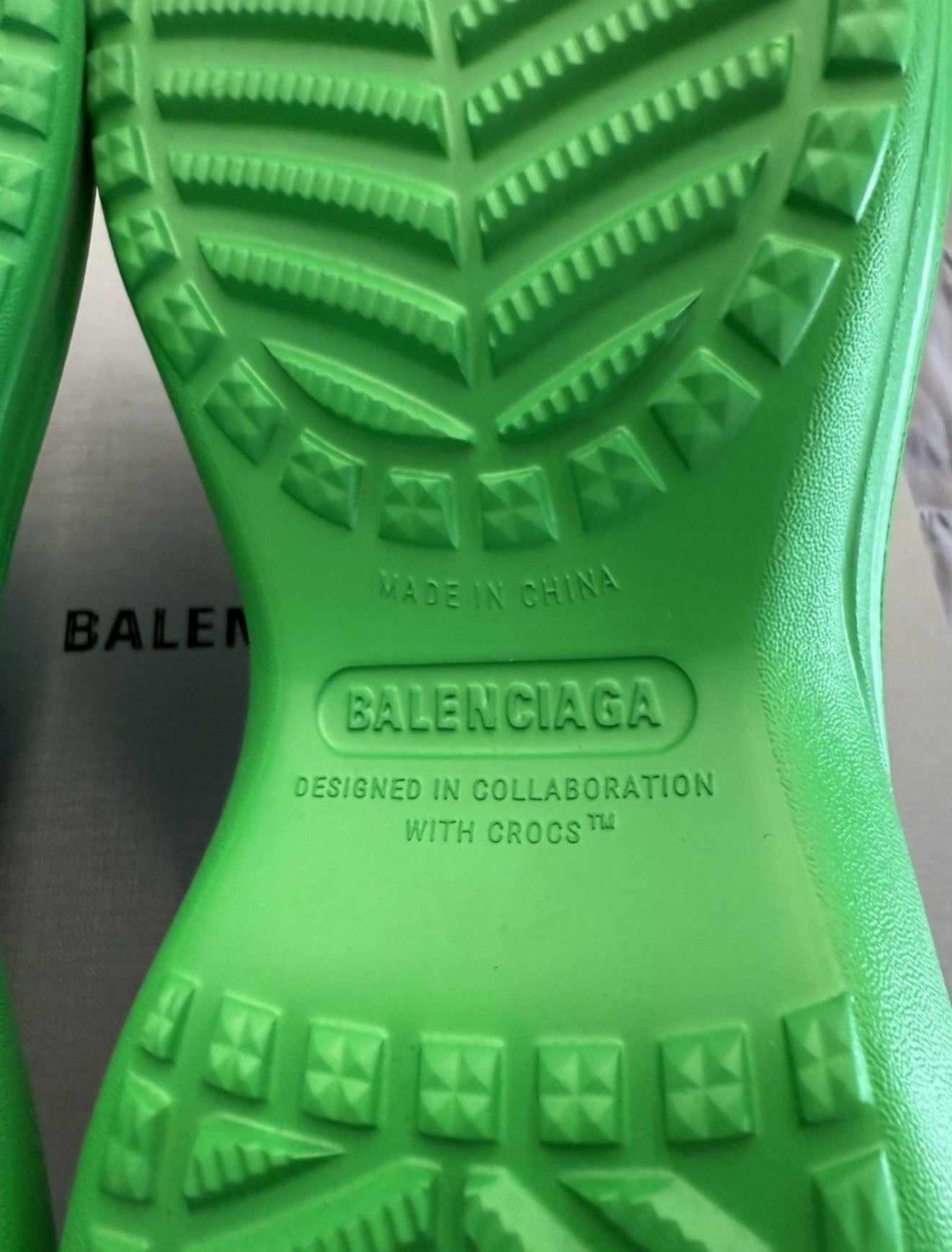 SIZE 44 BALENCIAGA POOL CROCS RUBBER SLIDE GRAS GREEN (NEW WITH BOX)