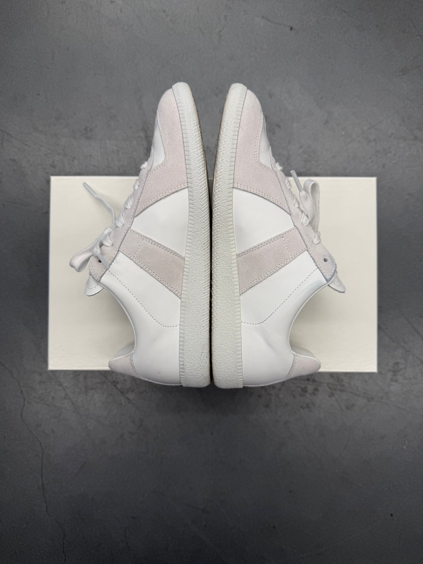 MAISON MARGIELA REPLICA SNEAKER - WHITE/GREY (W/BOX)
